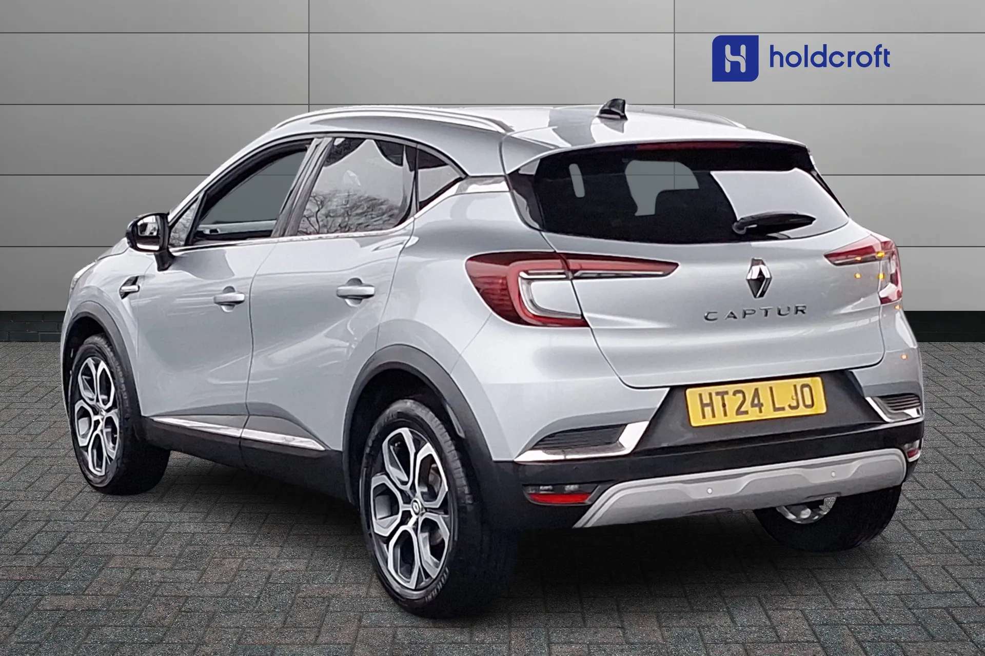 A 2024 RENAULT CAPTUR 1.0 TCE 90 Techno 5dr A 2024 RENAULT CAPTUR 1.0 TCE 90 Techno 5dr