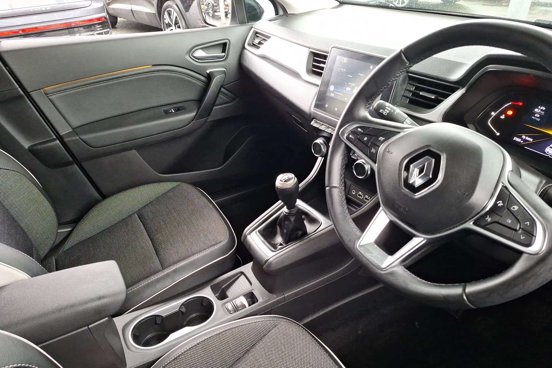 2024 RENAULT CAPTUR 2024 RENAULT CAPTUR