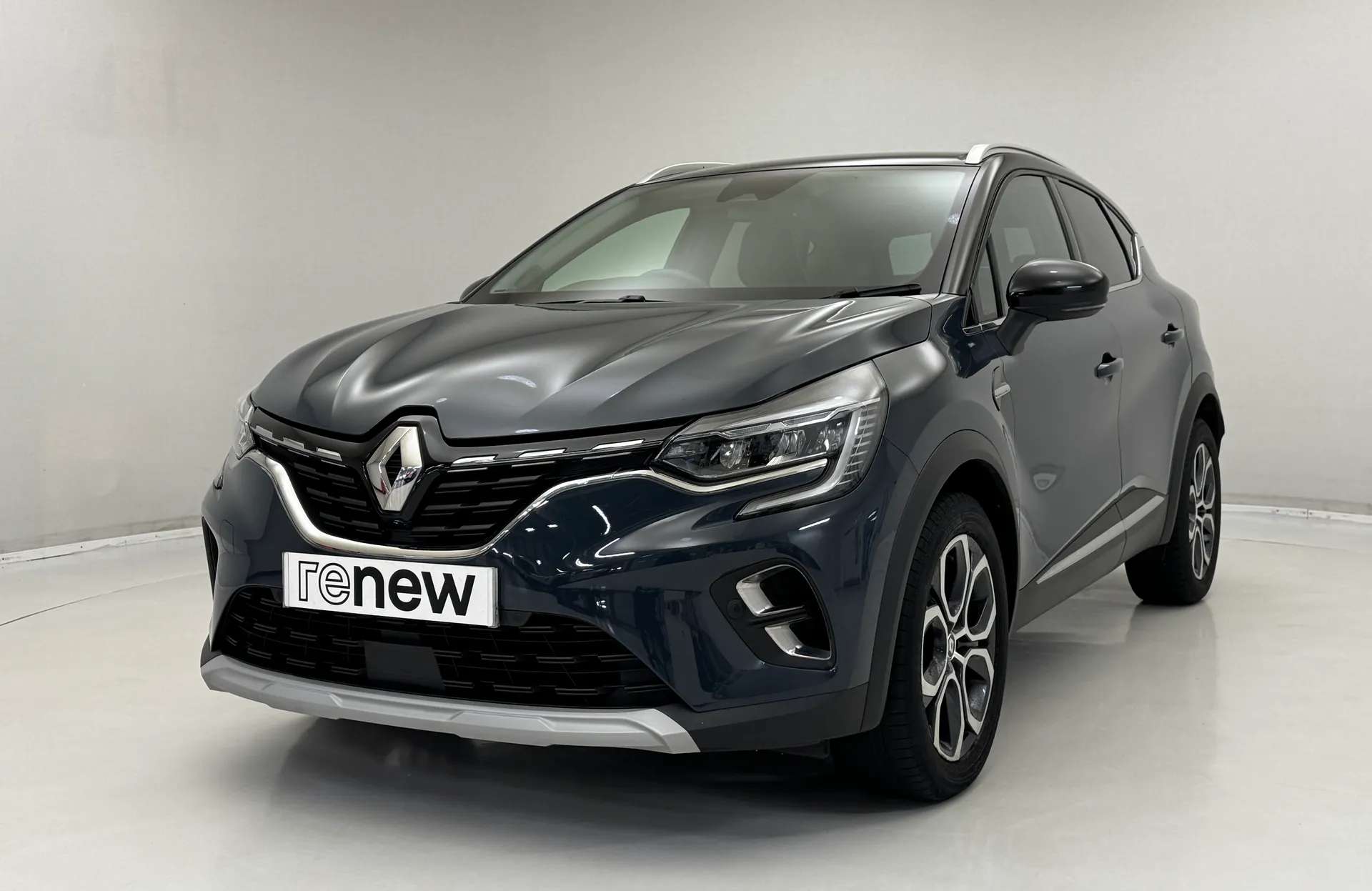 A 2022 RENAULT CAPTUR 1.0 TCE 90 Techno 5dr A 2022 RENAULT CAPTUR 1.0 TCE 90 Techno 5dr