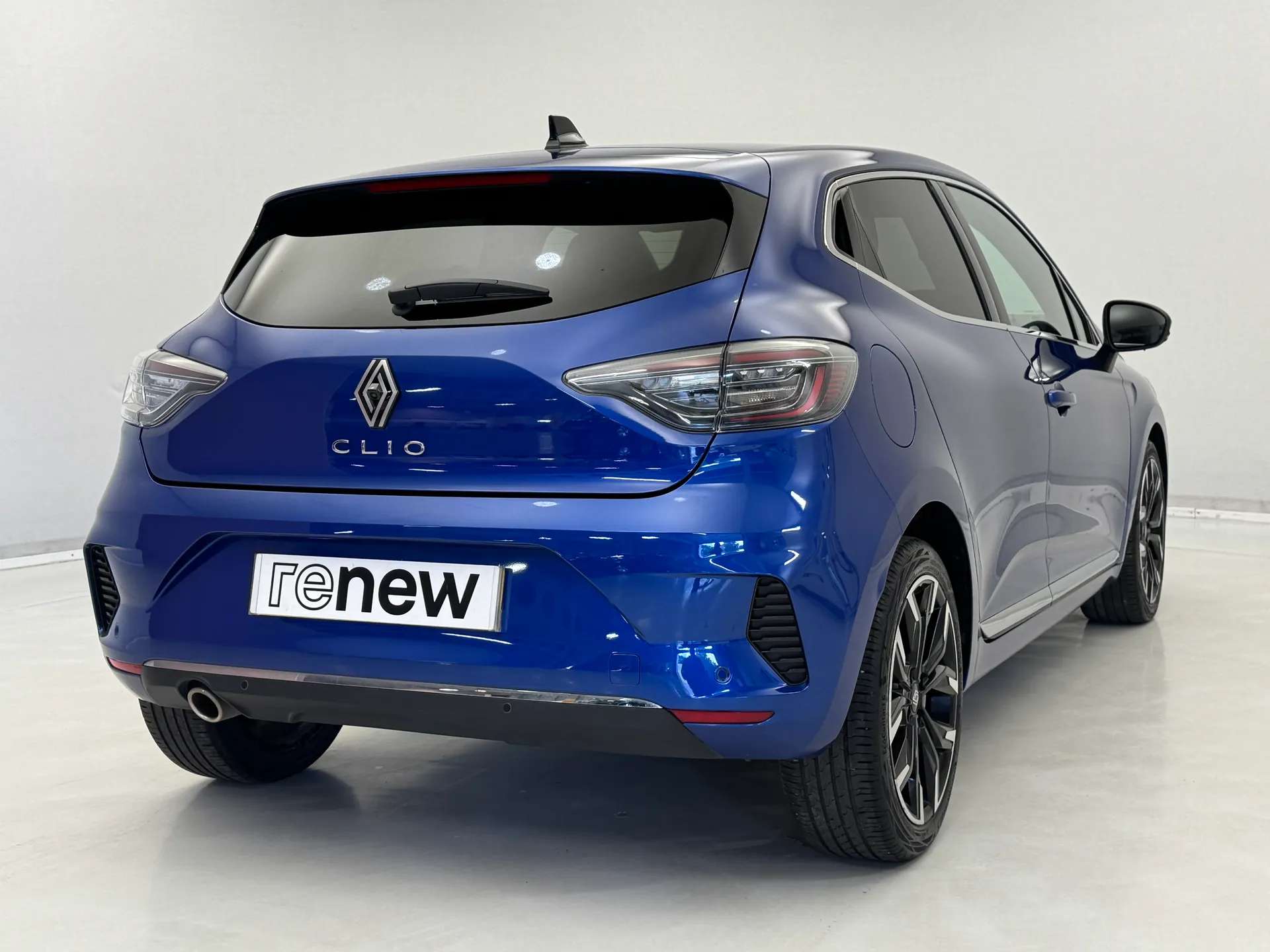 A 2024 RENAULT CLIO 1.0 TCe 90 Techno 5dr A 2024 RENAULT CLIO 1.0 TCe 90 Techno 5dr