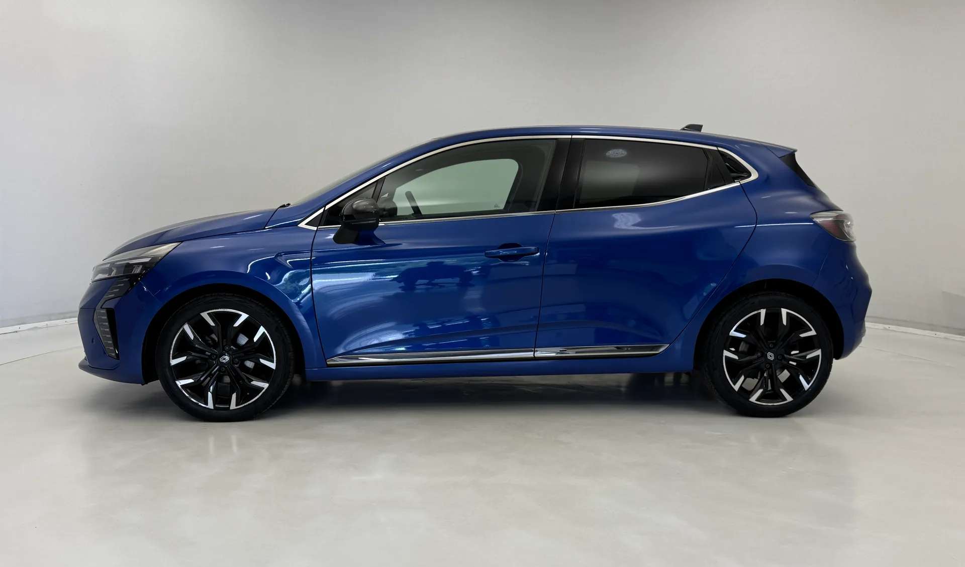 2024 RENAULT CLIO 2024 RENAULT CLIO