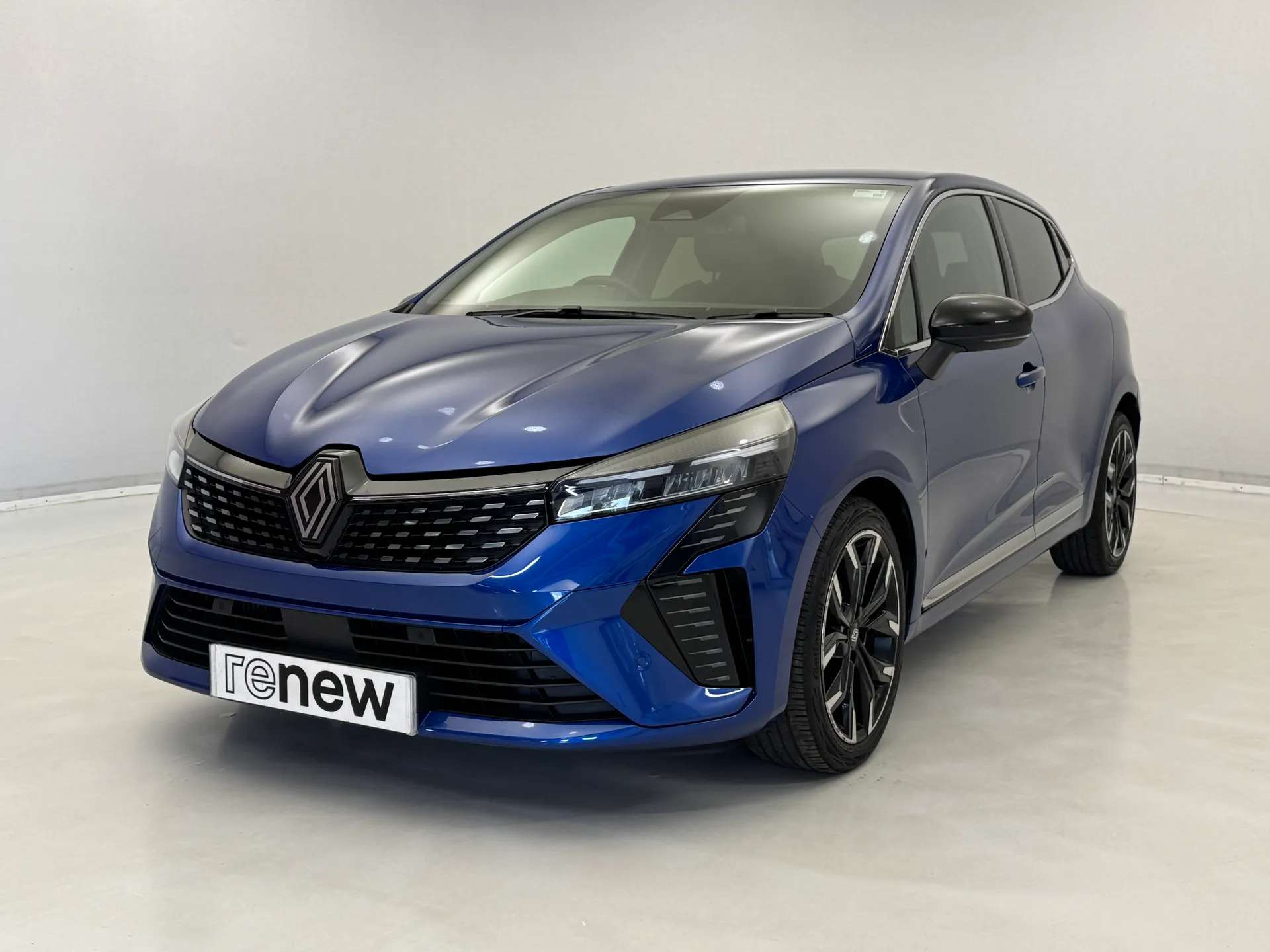 A 2024 RENAULT CLIO 1.0 TCe 90 Techno 5dr A 2024 RENAULT CLIO 1.0 TCe 90 Techno 5dr