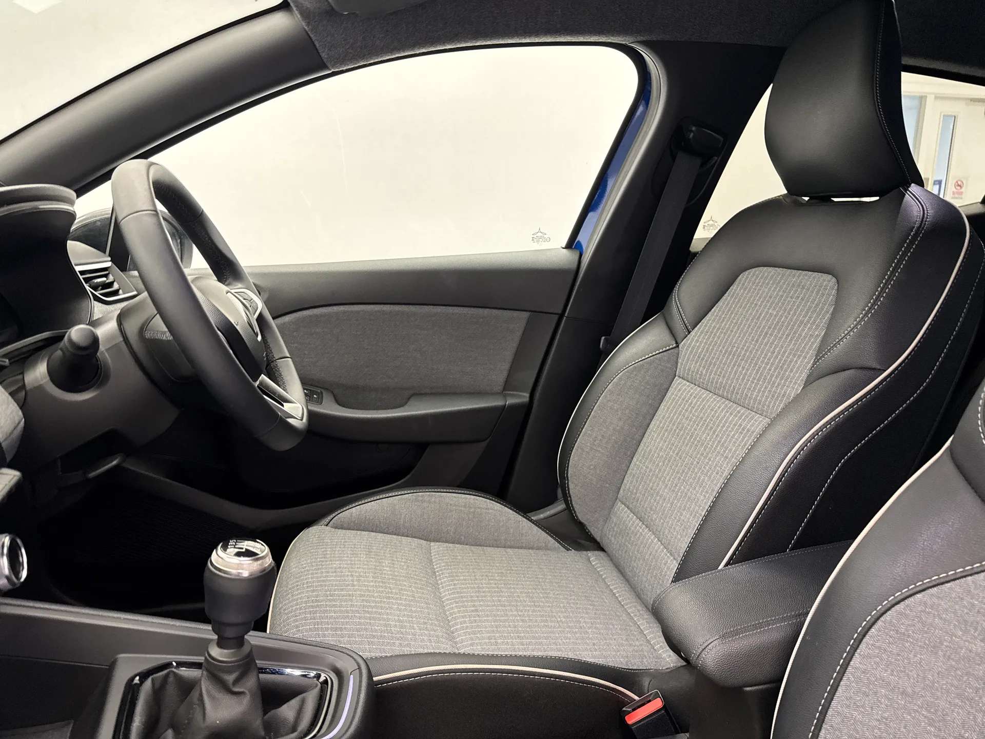 2024 RENAULT CLIO 2024 RENAULT CLIO