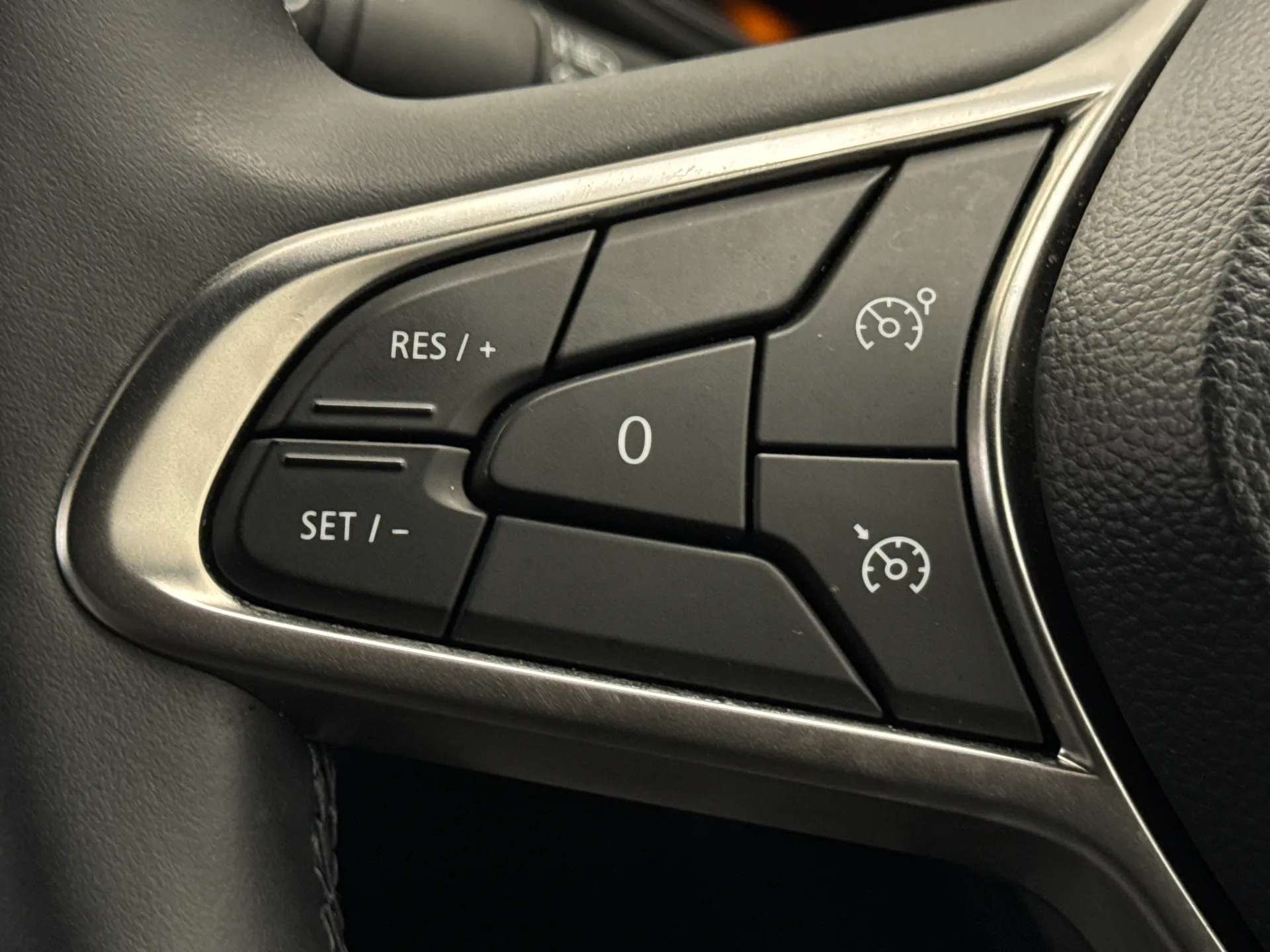 2024 RENAULT CLIO 2024 RENAULT CLIO