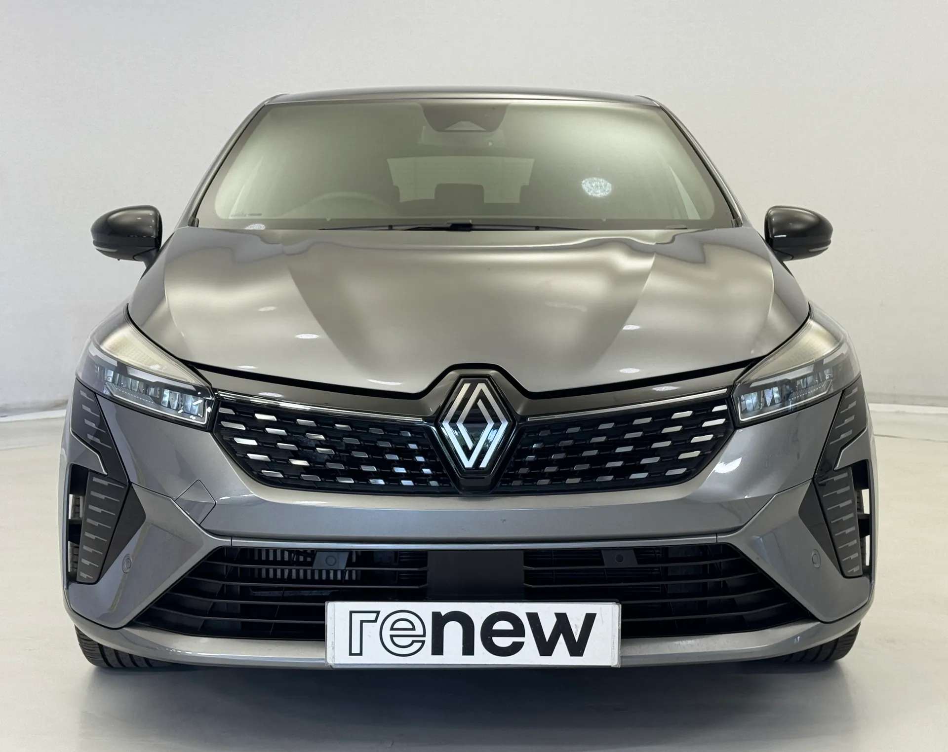 A 2024 RENAULT CLIO 1.0 TCe 90 Techno 5dr A 2024 RENAULT CLIO 1.0 TCe 90 Techno 5dr