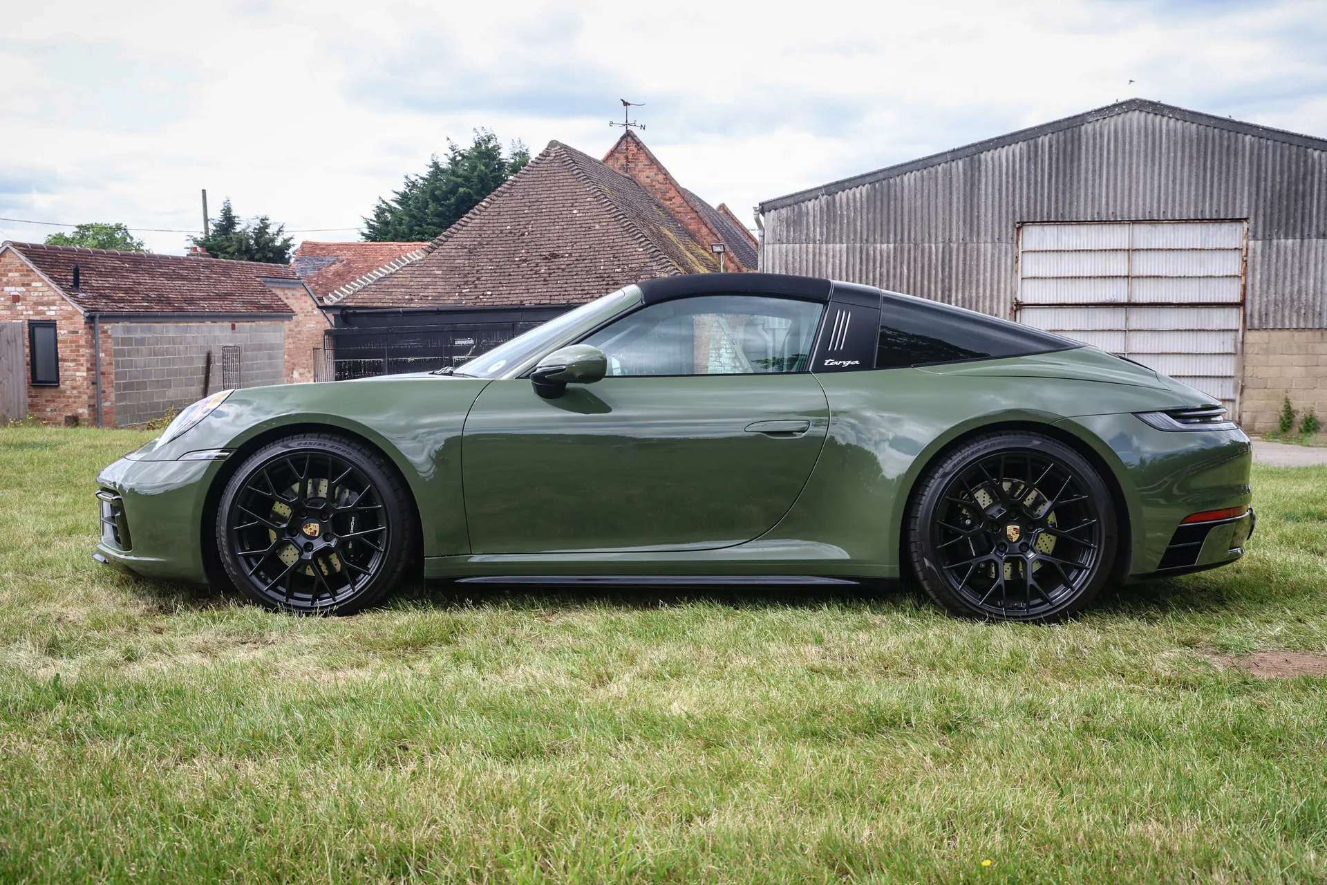 A 2024 PORSCHE 911 S 2dr PDK A 2024 PORSCHE 911 S 2dr PDK