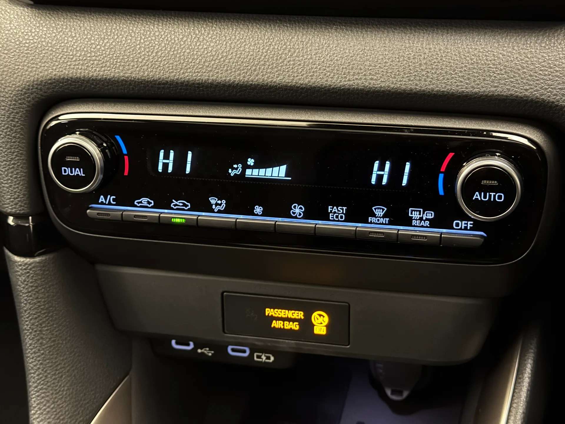 2024 MAZDA 2 HYBRID 2024 MAZDA 2 HYBRID