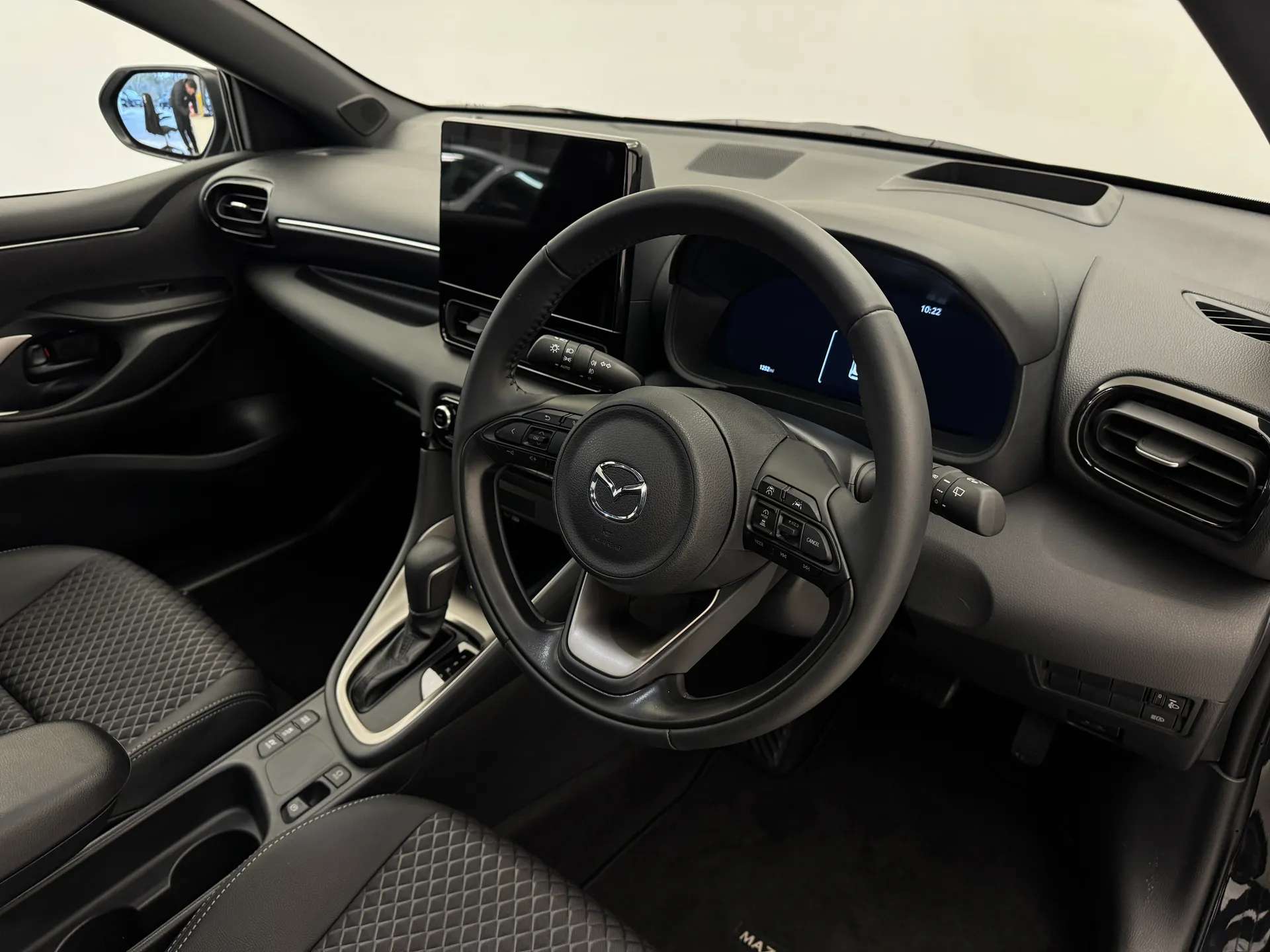 2026 MAZDA 2 HYBRID 2026 MAZDA 2 HYBRID