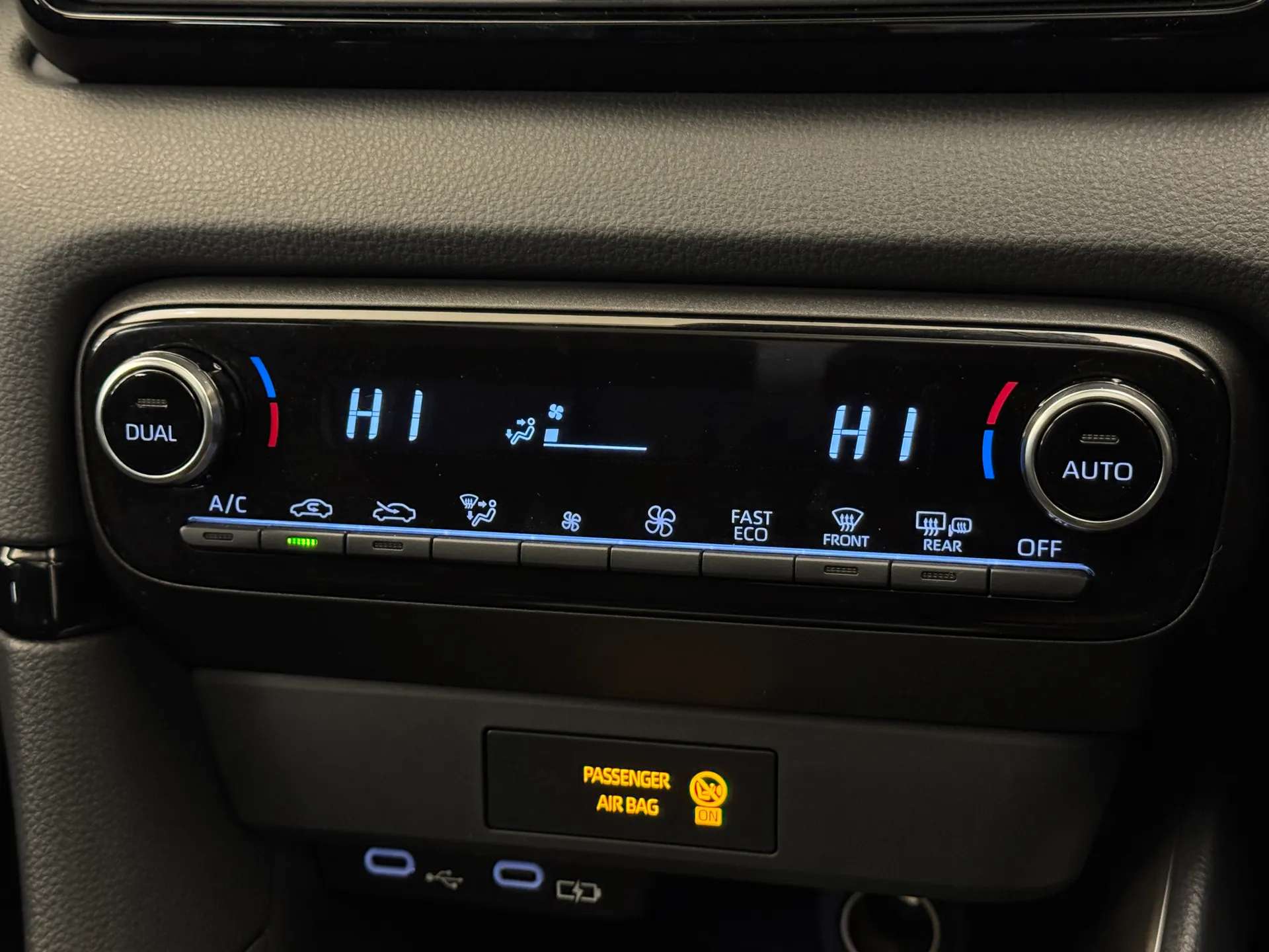 2026 MAZDA 2 HYBRID 2026 MAZDA 2 HYBRID