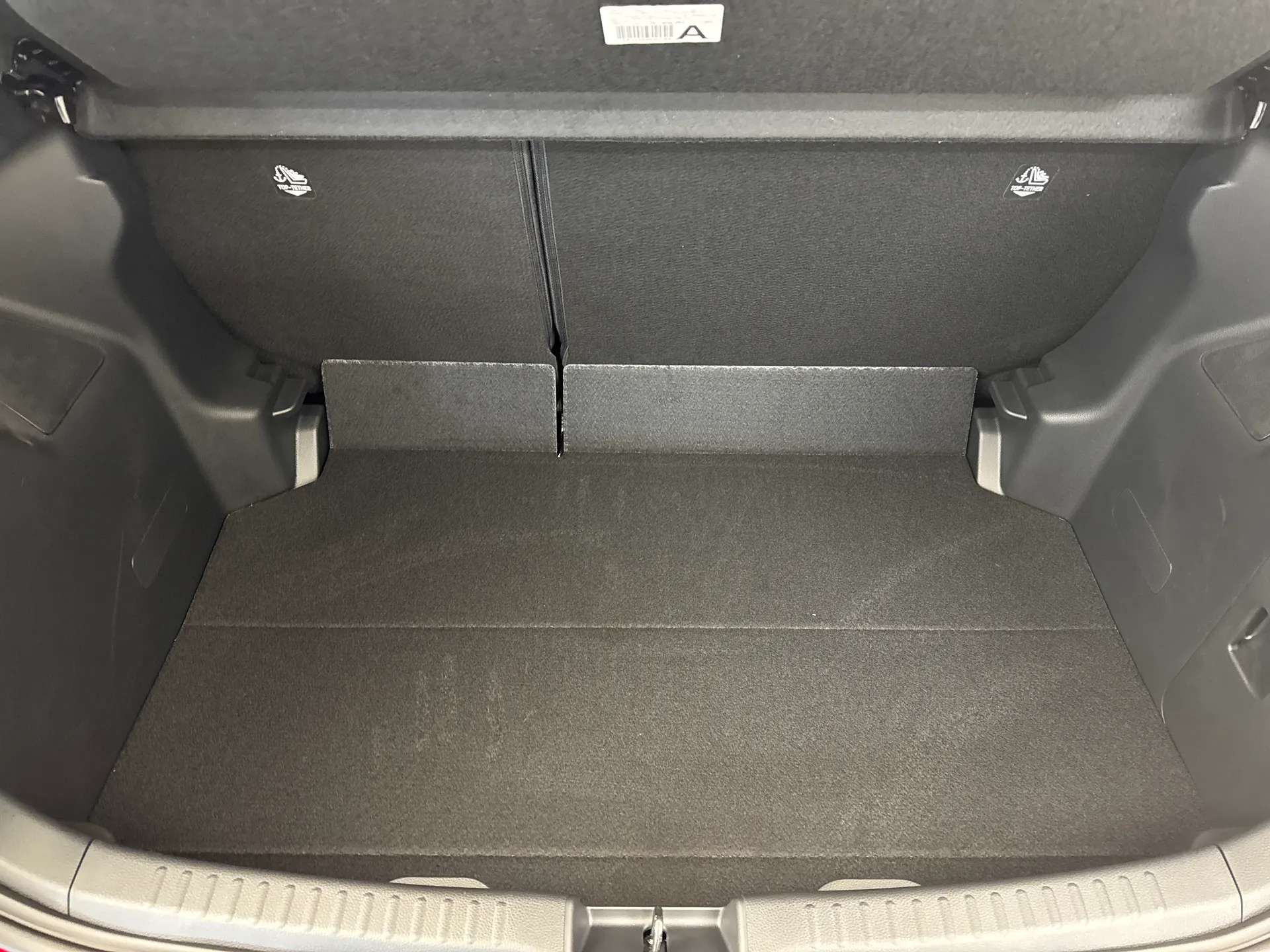 2026 MAZDA 2 HYBRID 2026 MAZDA 2 HYBRID