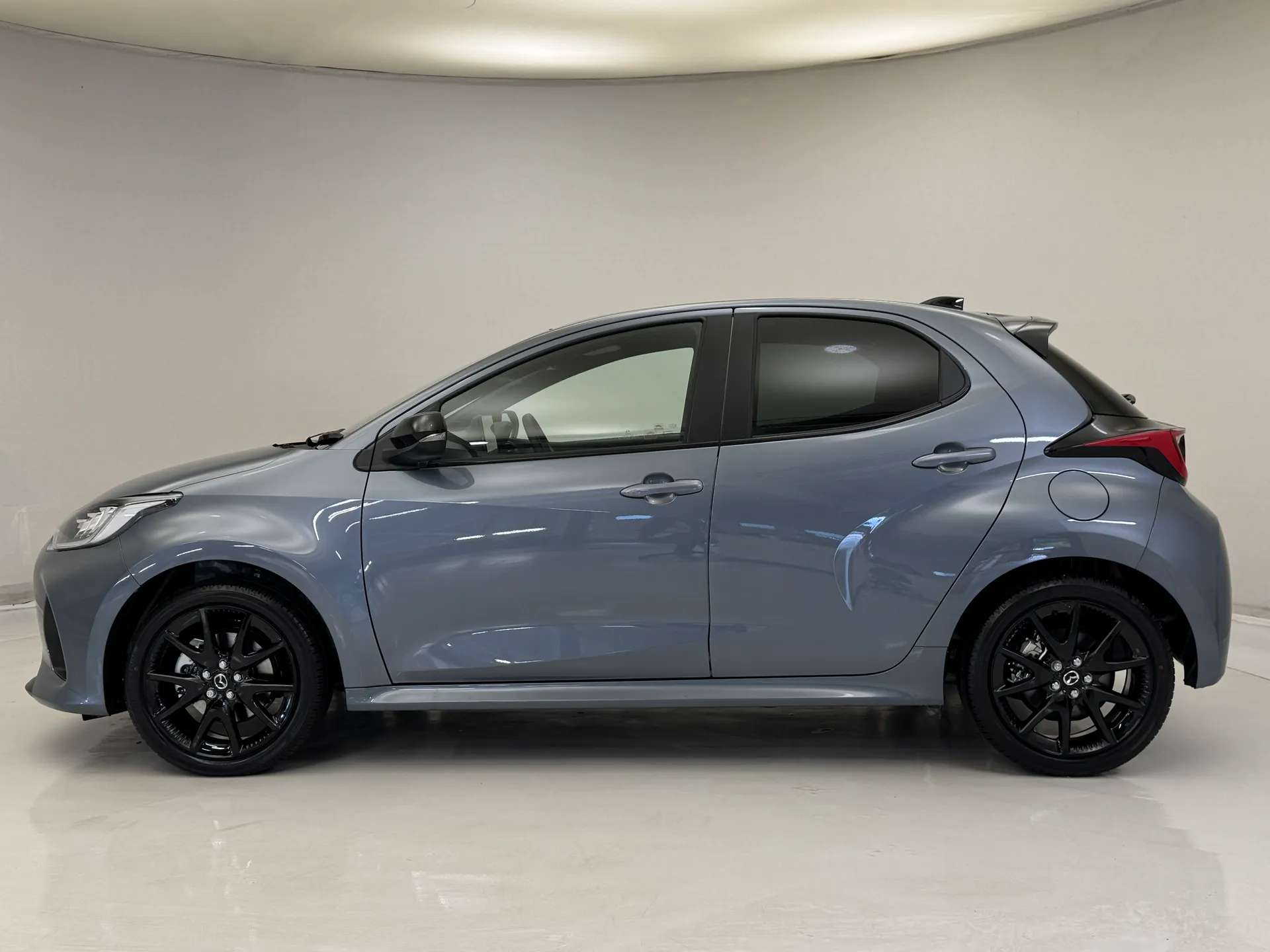 2026 MAZDA 2 HYBRID 2026 MAZDA 2 HYBRID