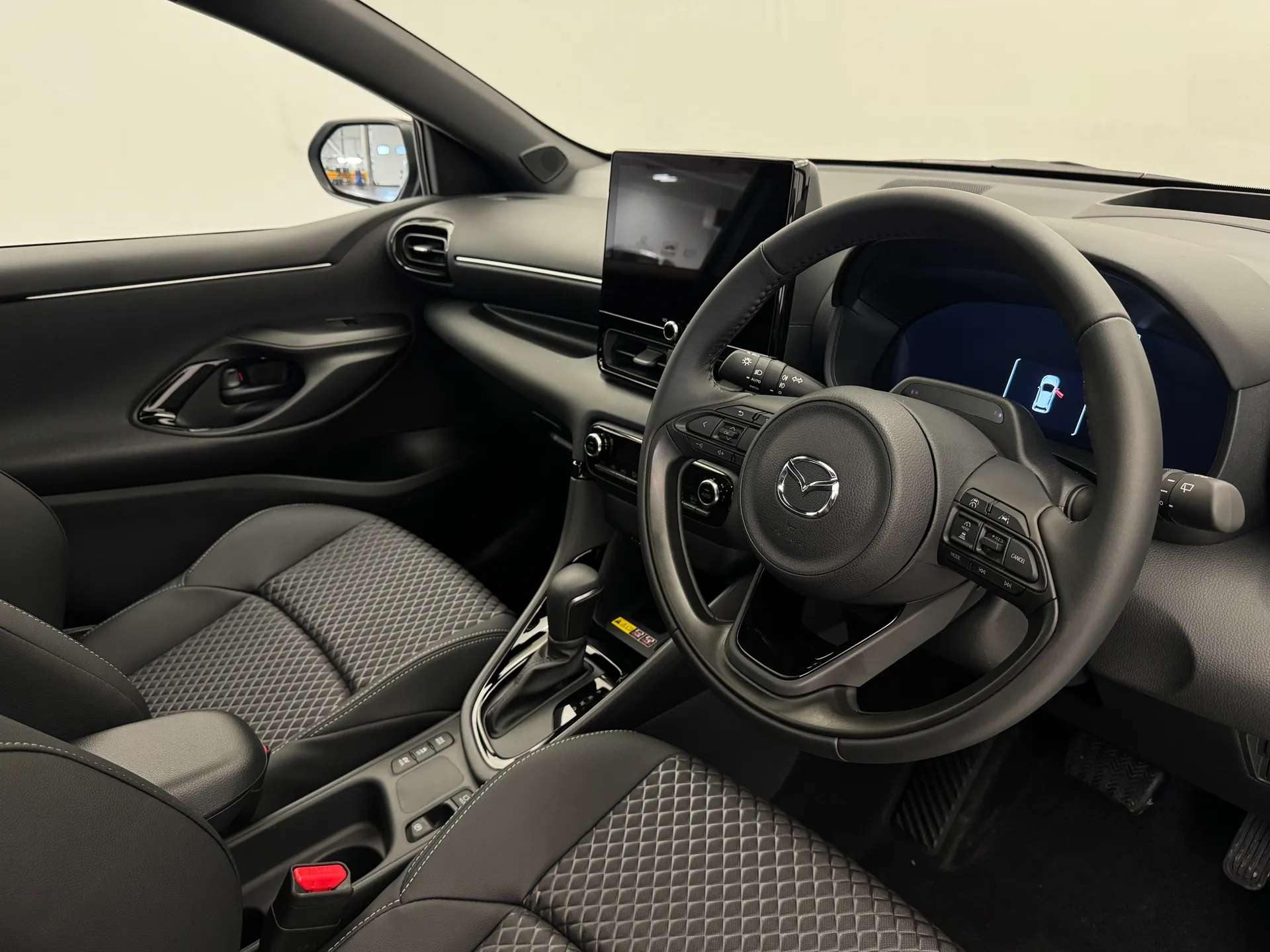 2026 MAZDA 2 HYBRID 2026 MAZDA 2 HYBRID