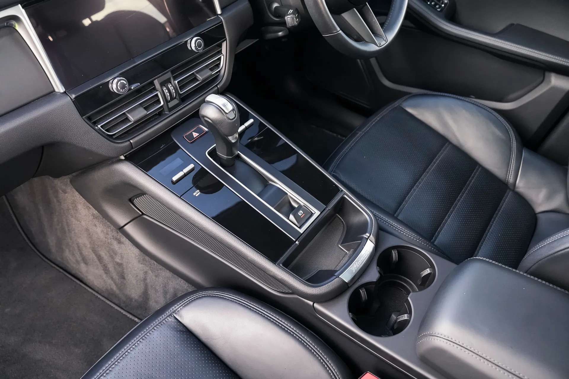 2023 PORSCHE MACAN 2023 PORSCHE MACAN