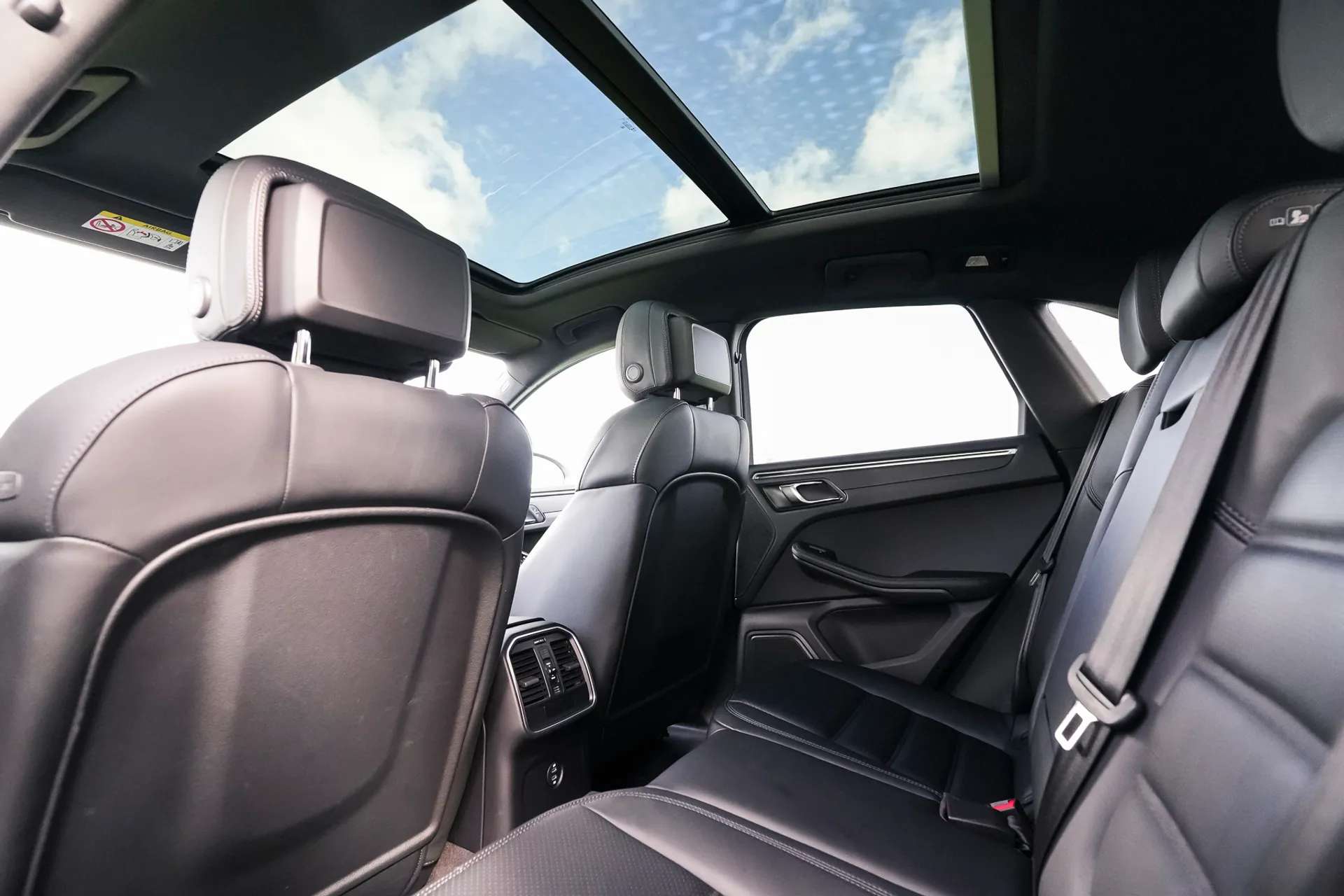 2023 PORSCHE MACAN 2023 PORSCHE MACAN