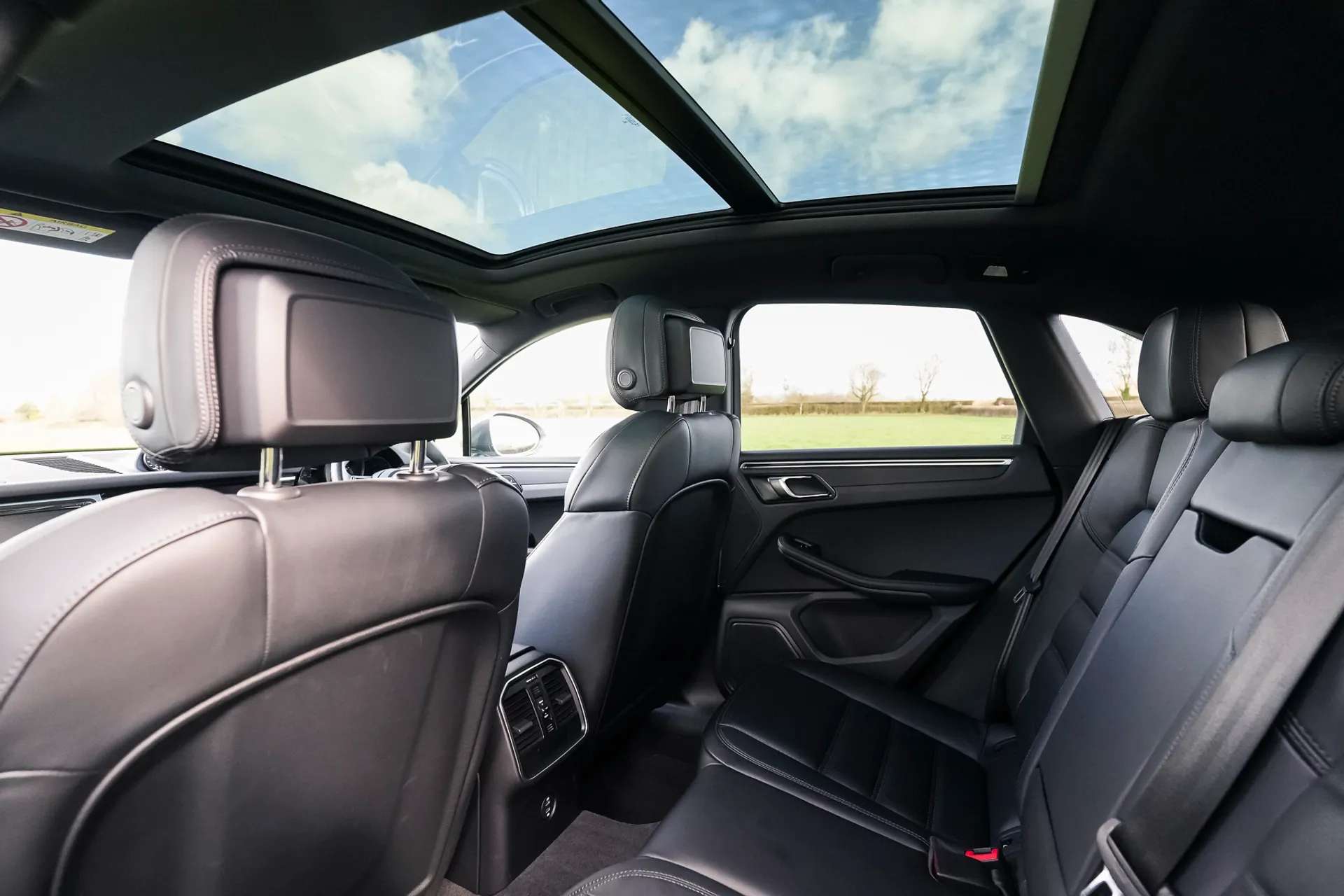 2023 PORSCHE MACAN 2023 PORSCHE MACAN