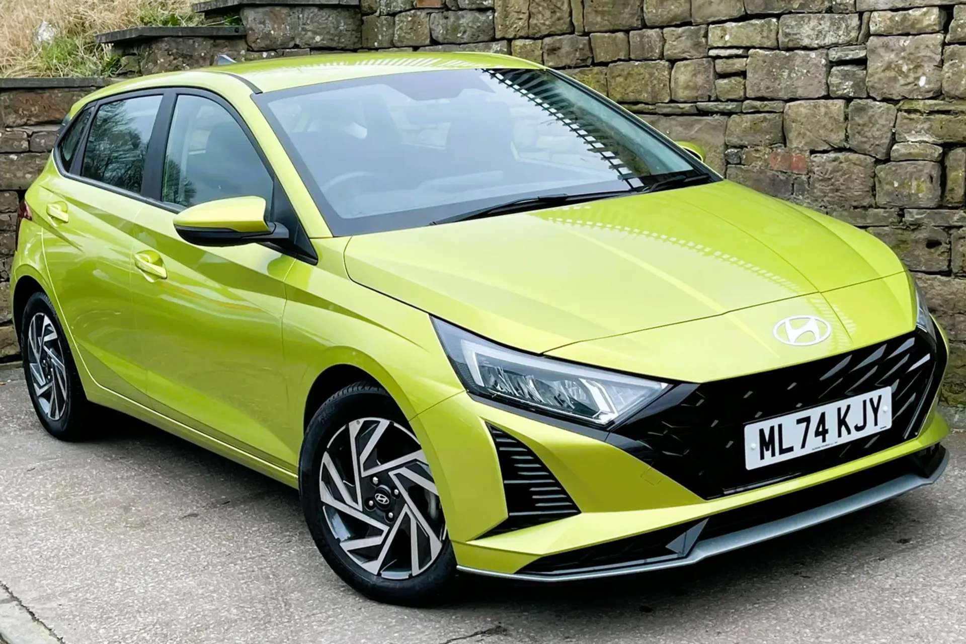 A 2024 HYUNDAI I20 1.0T GDi Advance 5dr âAPPLE CAR PLAYâCAMERAâSATNAVâ A 2024 HYUNDAI I20 1.0T GDi Advance 5dr âAPPLE CAR PLAYâCAMERAâSATNAVâ
