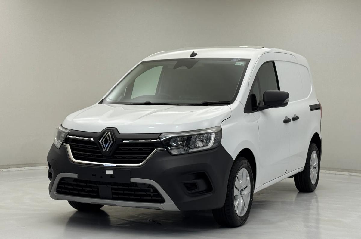 Check out this Renault Kangoo 2025 Diesel Automatic