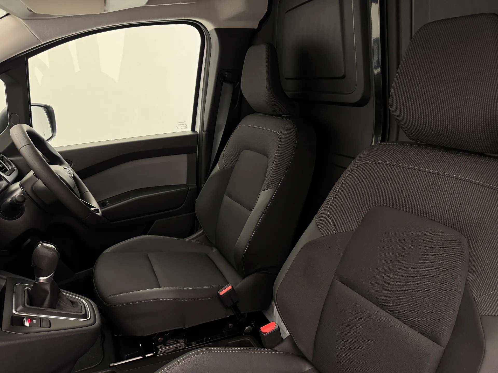 2025 RENAULT KANGOO 2025 RENAULT KANGOO