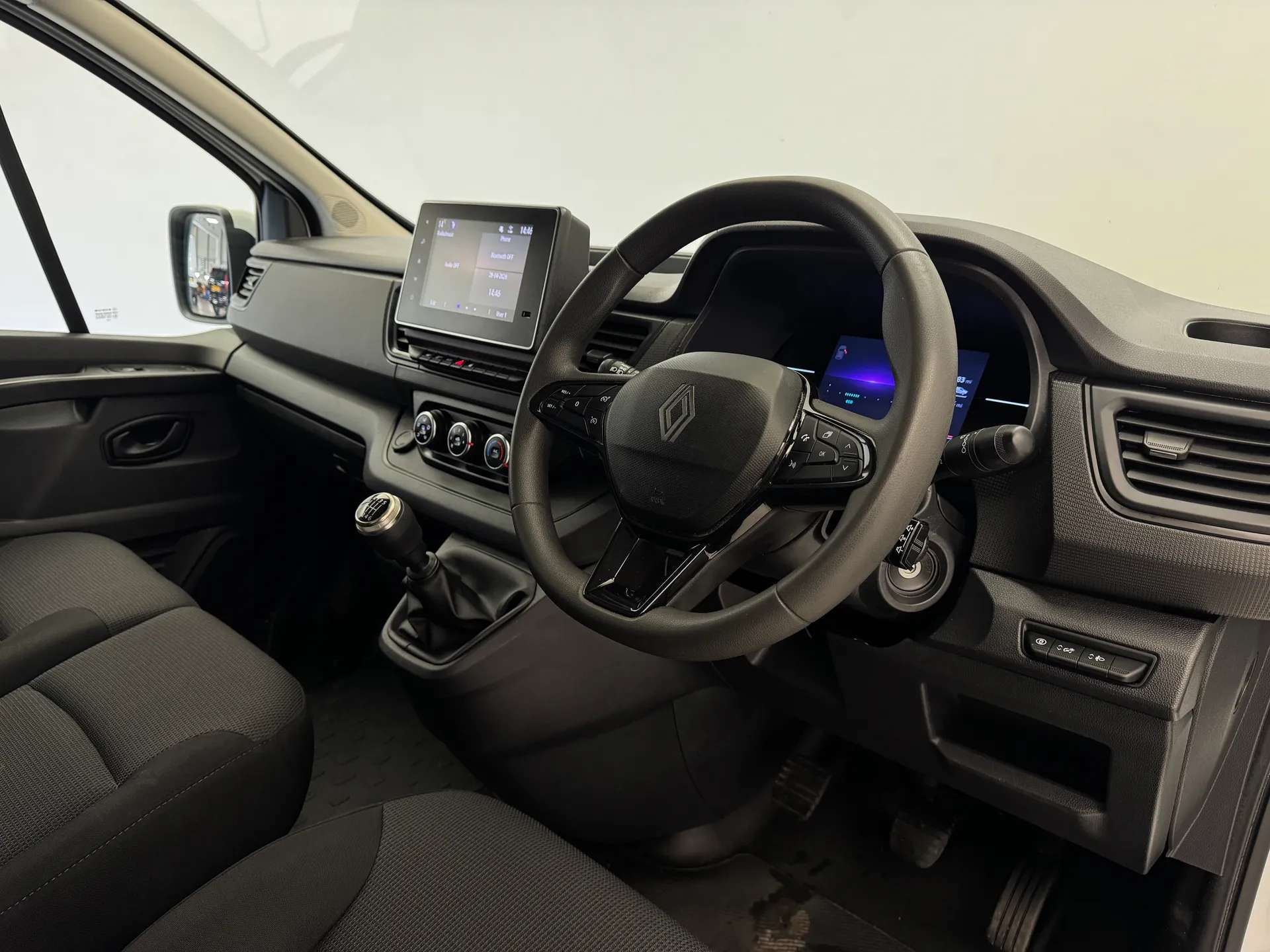 2024 RENAULT TRAFIC 2024 RENAULT TRAFIC