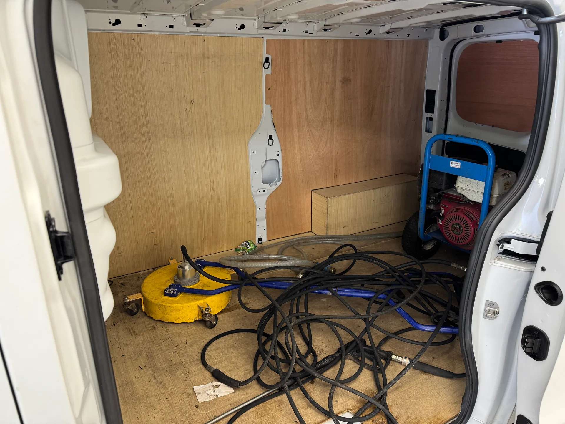 2024 RENAULT TRAFIC 2024 RENAULT TRAFIC