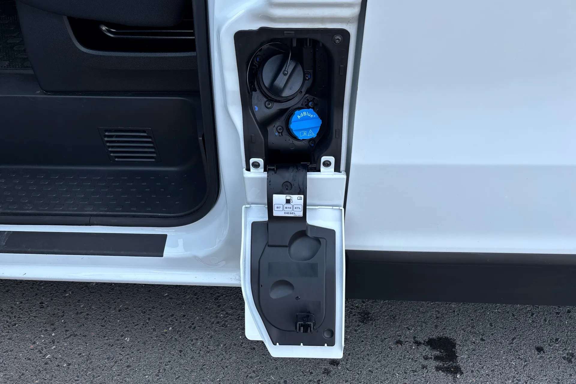 2024 RENAULT TRAFIC 2024 RENAULT TRAFIC