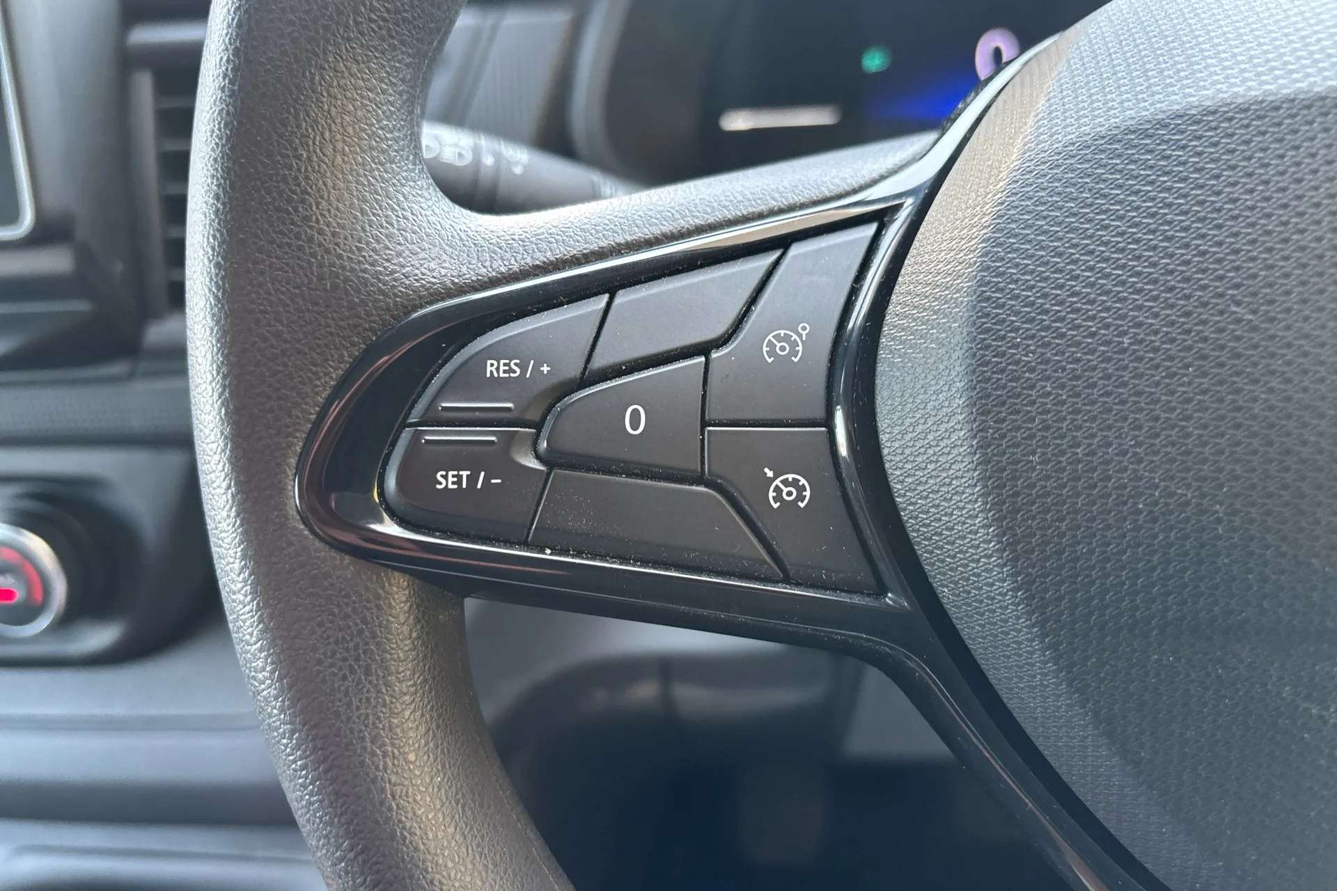 2024 RENAULT TRAFIC 2024 RENAULT TRAFIC