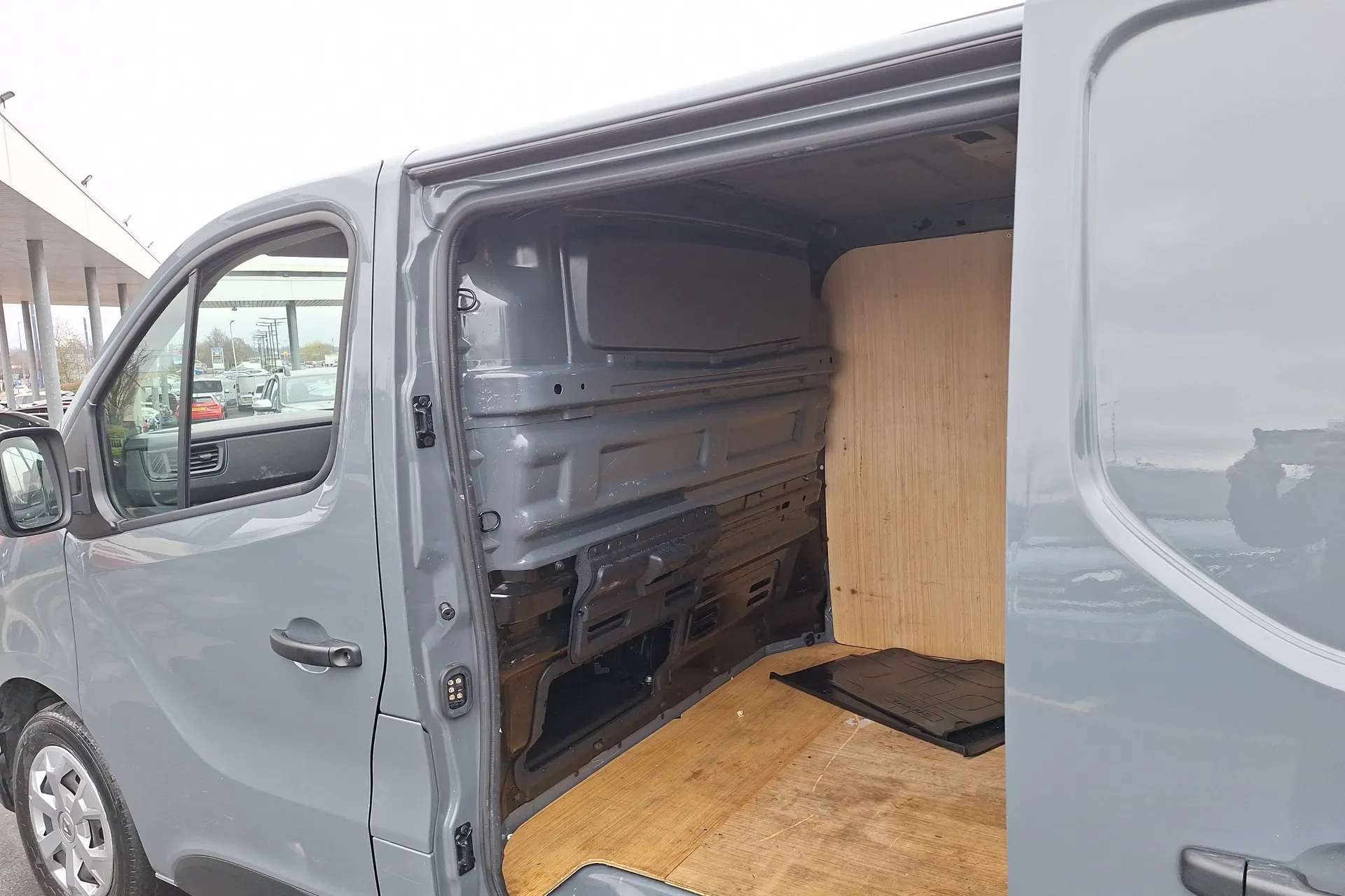 2023 RENAULT TRAFIC 2023 RENAULT TRAFIC