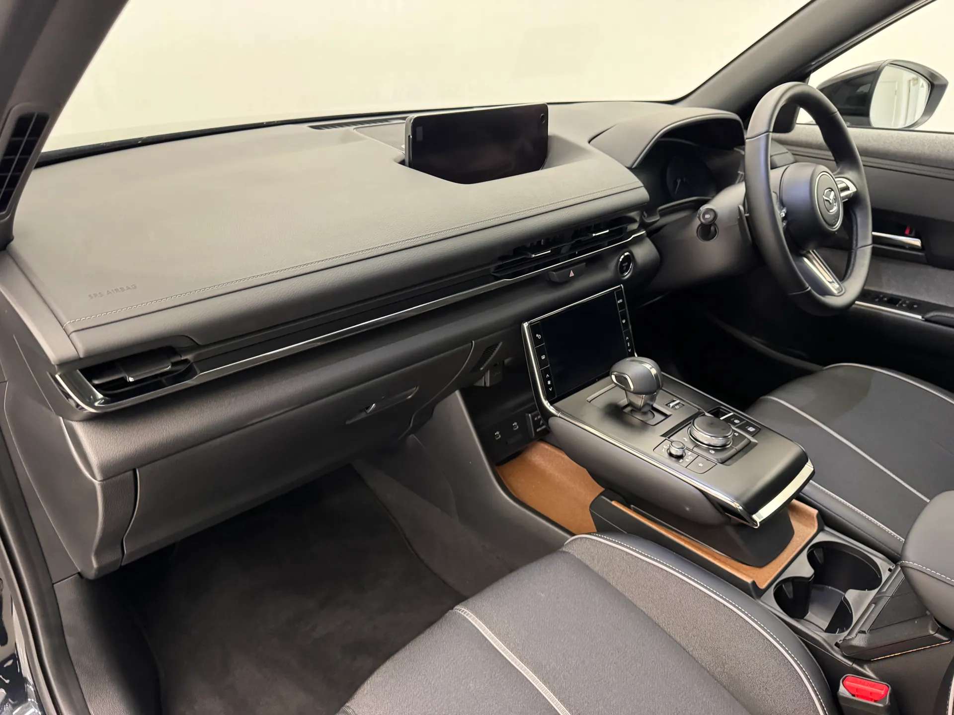 2025 MAZDA MX-30 2025 MAZDA MX-30