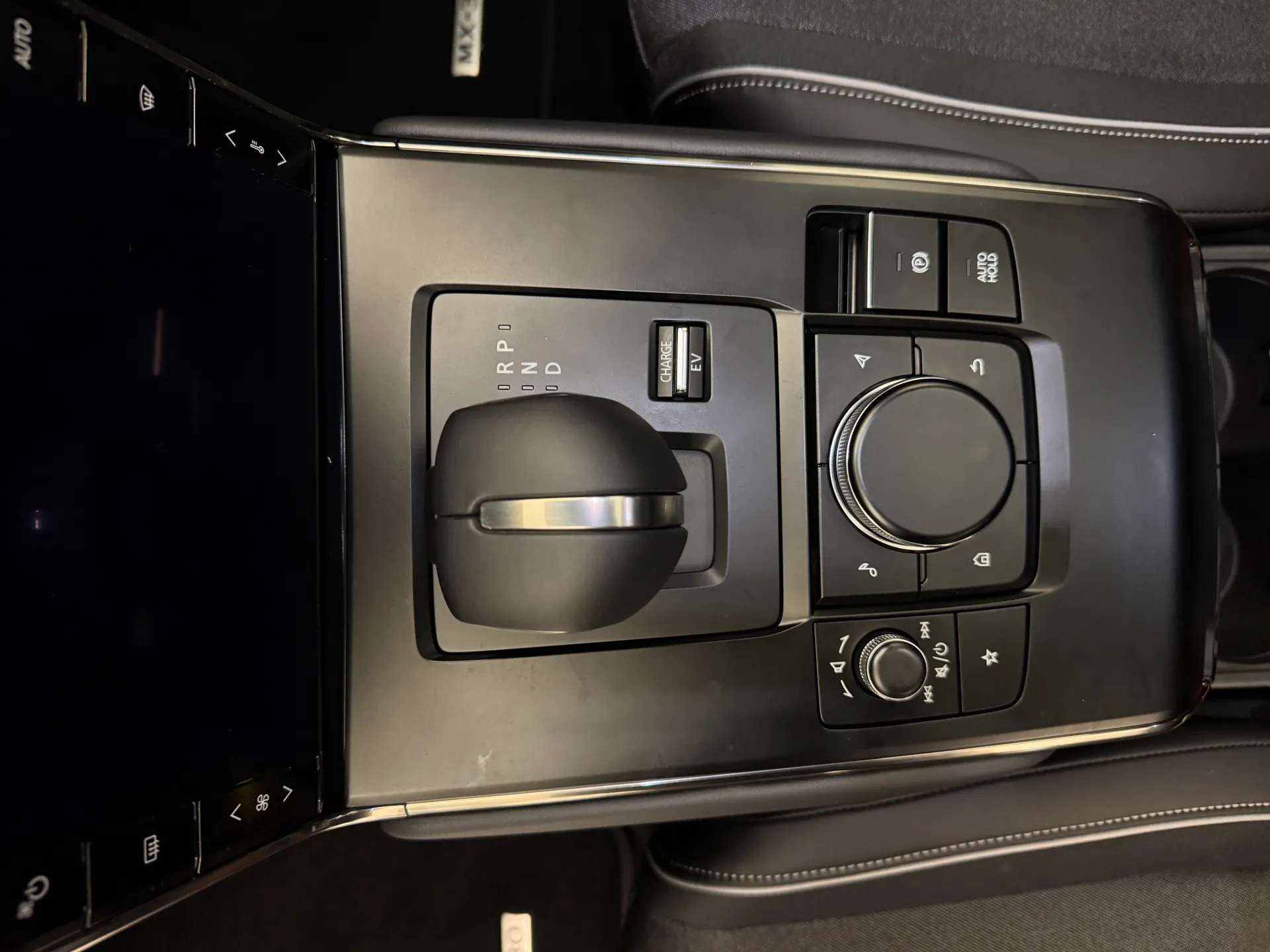 2025 MAZDA MX-30 2025 MAZDA MX-30