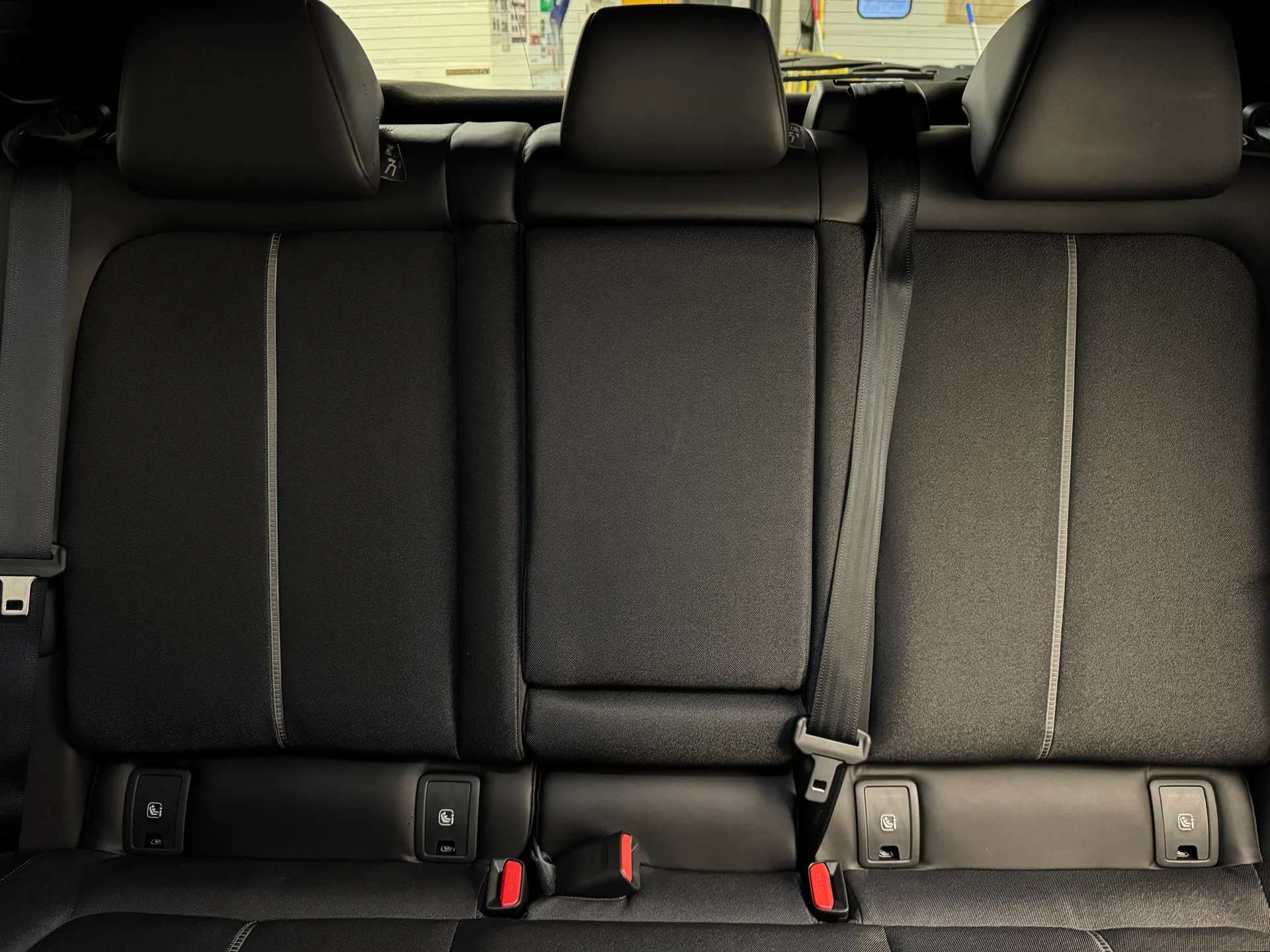 2025 MAZDA MX-30 2025 MAZDA MX-30