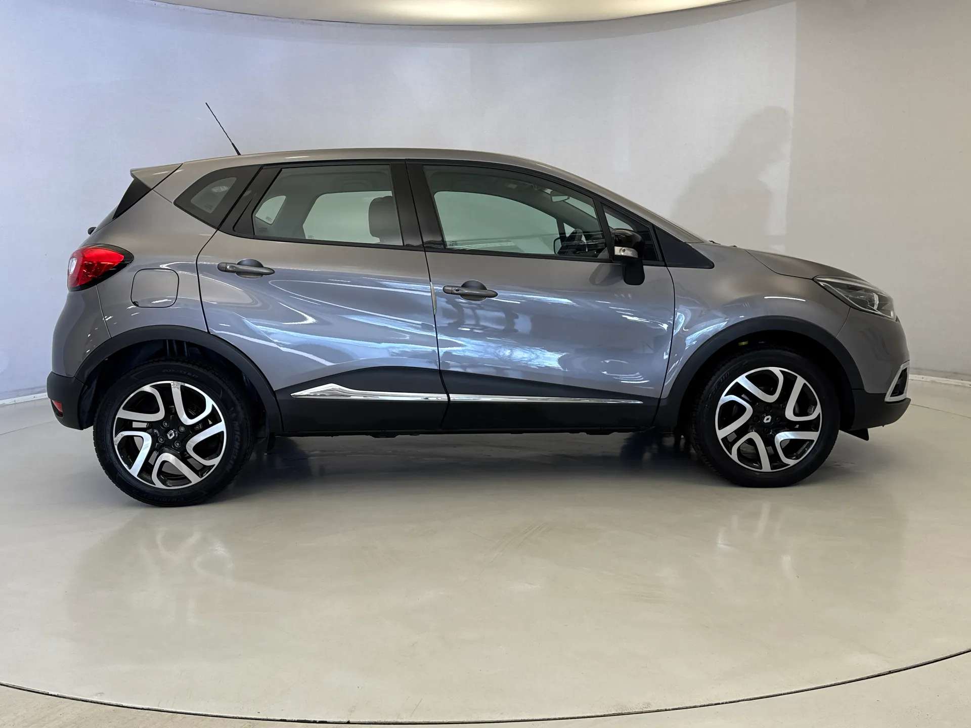 2016 RENAULT CAPTUR 2016 RENAULT CAPTUR