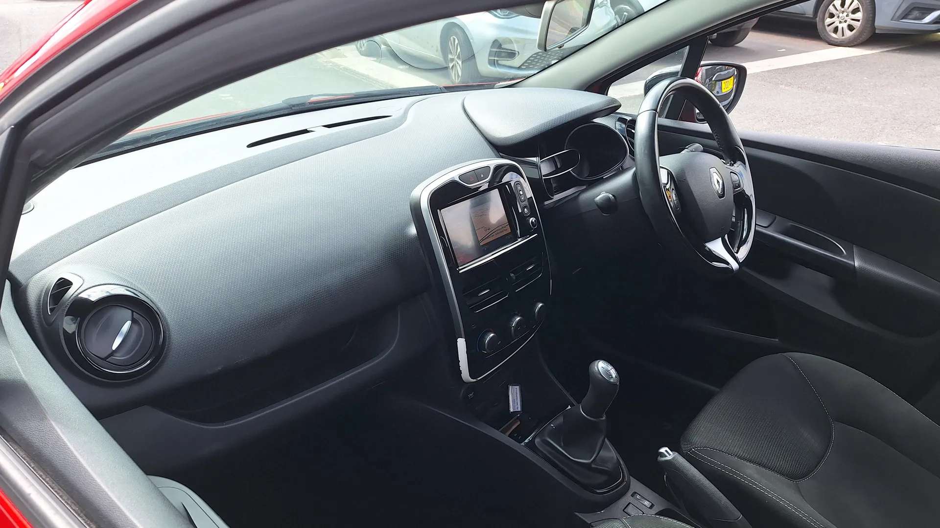 2016 RENAULT CLIO 2016 RENAULT CLIO