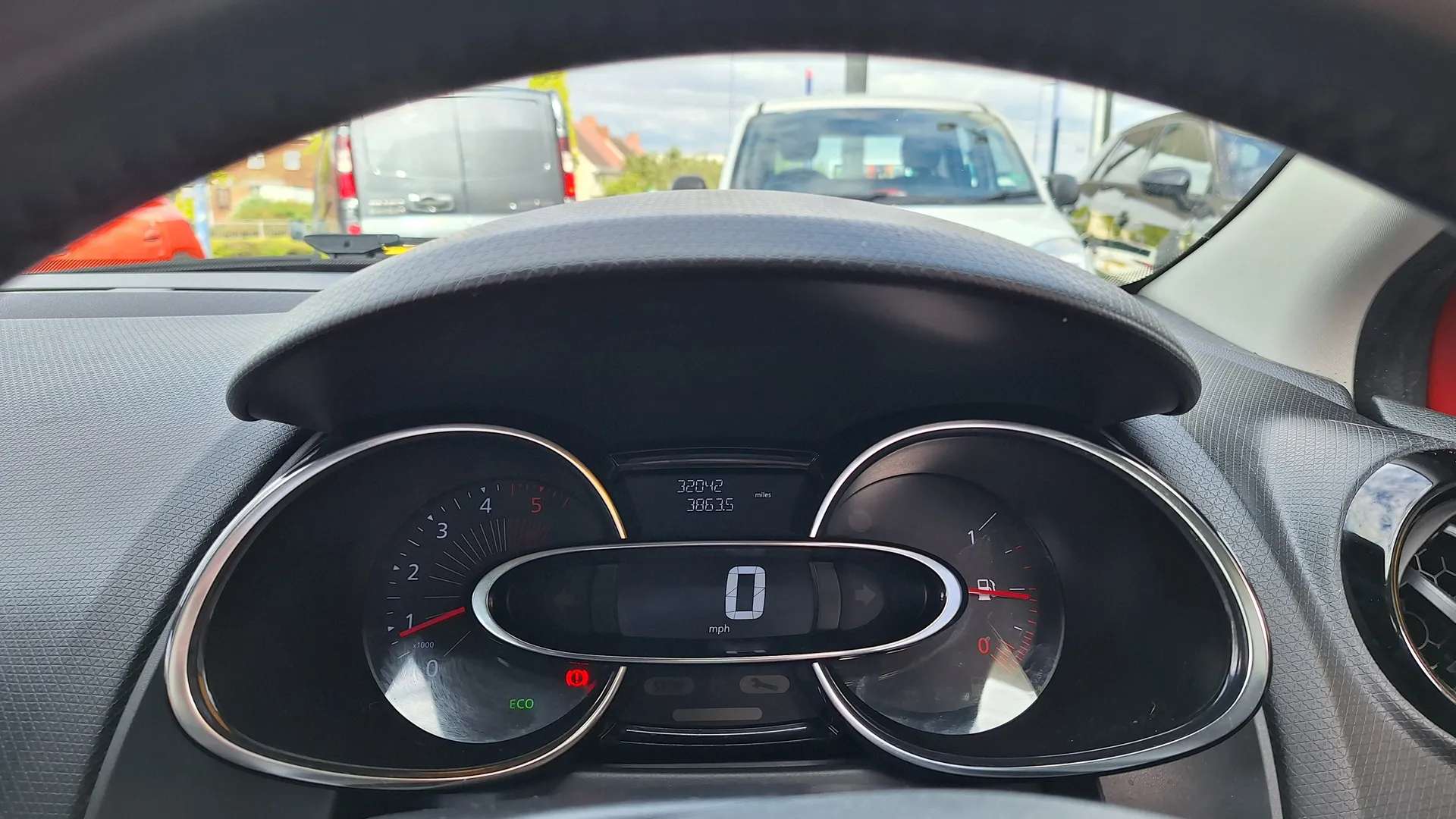 2016 RENAULT CLIO 2016 RENAULT CLIO