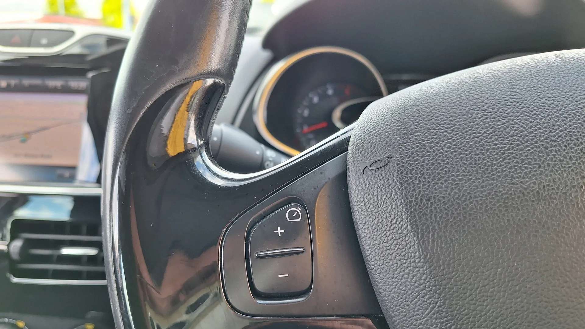 2016 RENAULT CLIO 2016 RENAULT CLIO