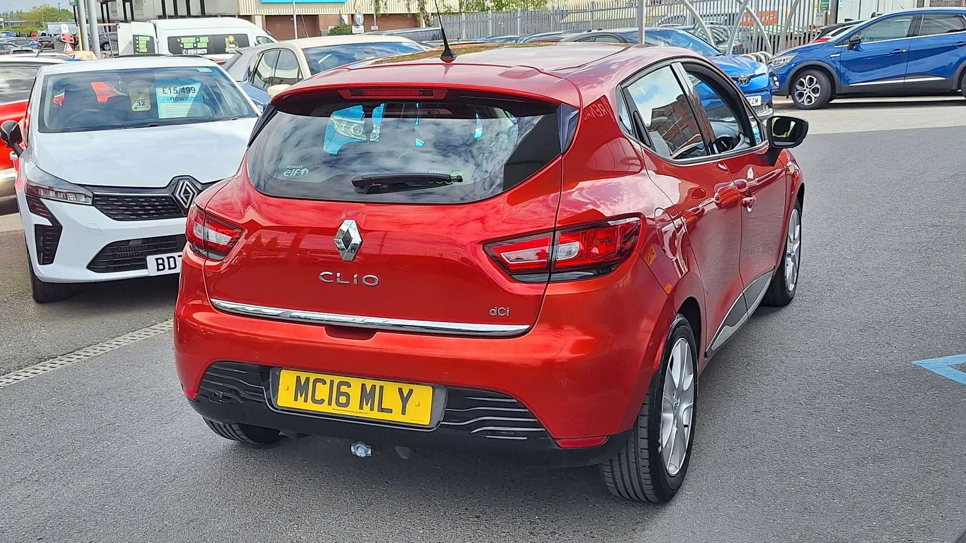 2016 RENAULT CLIO 2016 RENAULT CLIO