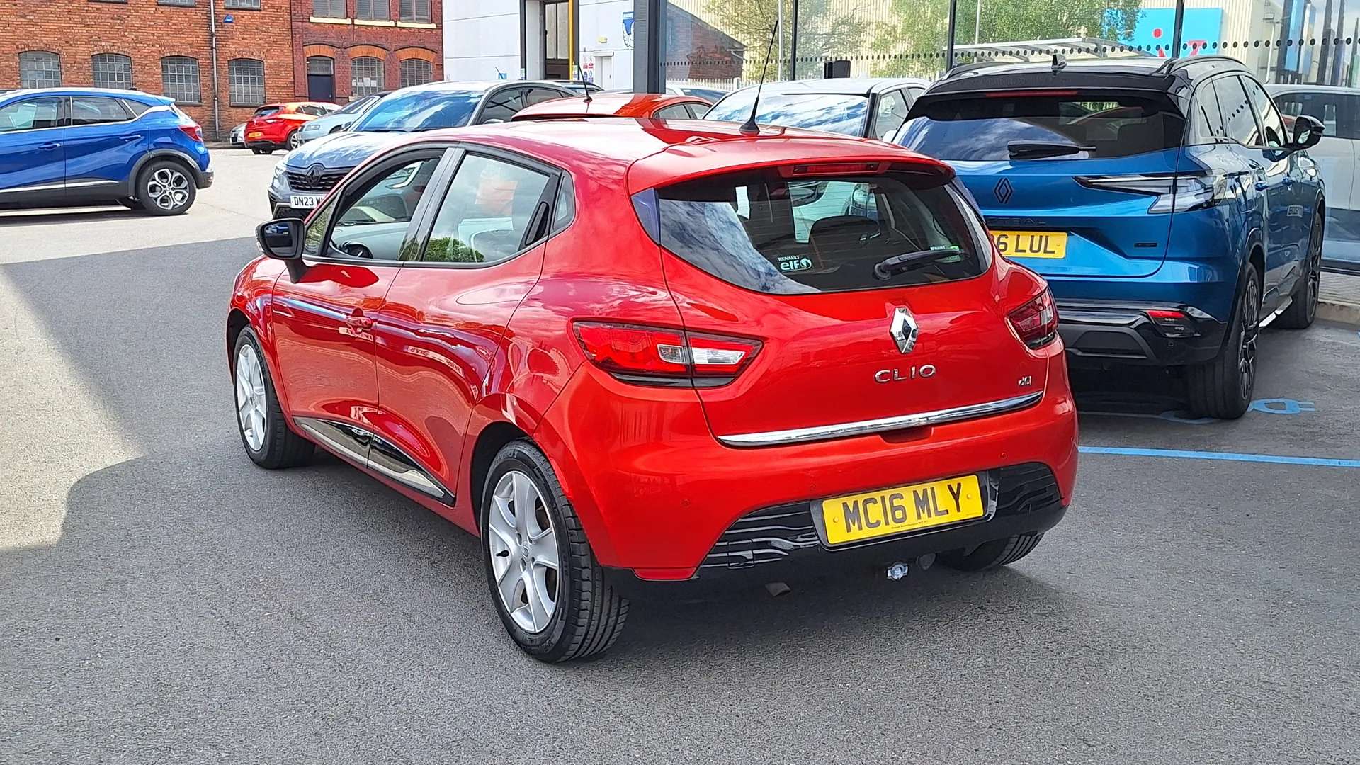 2016 RENAULT CLIO 2016 RENAULT CLIO