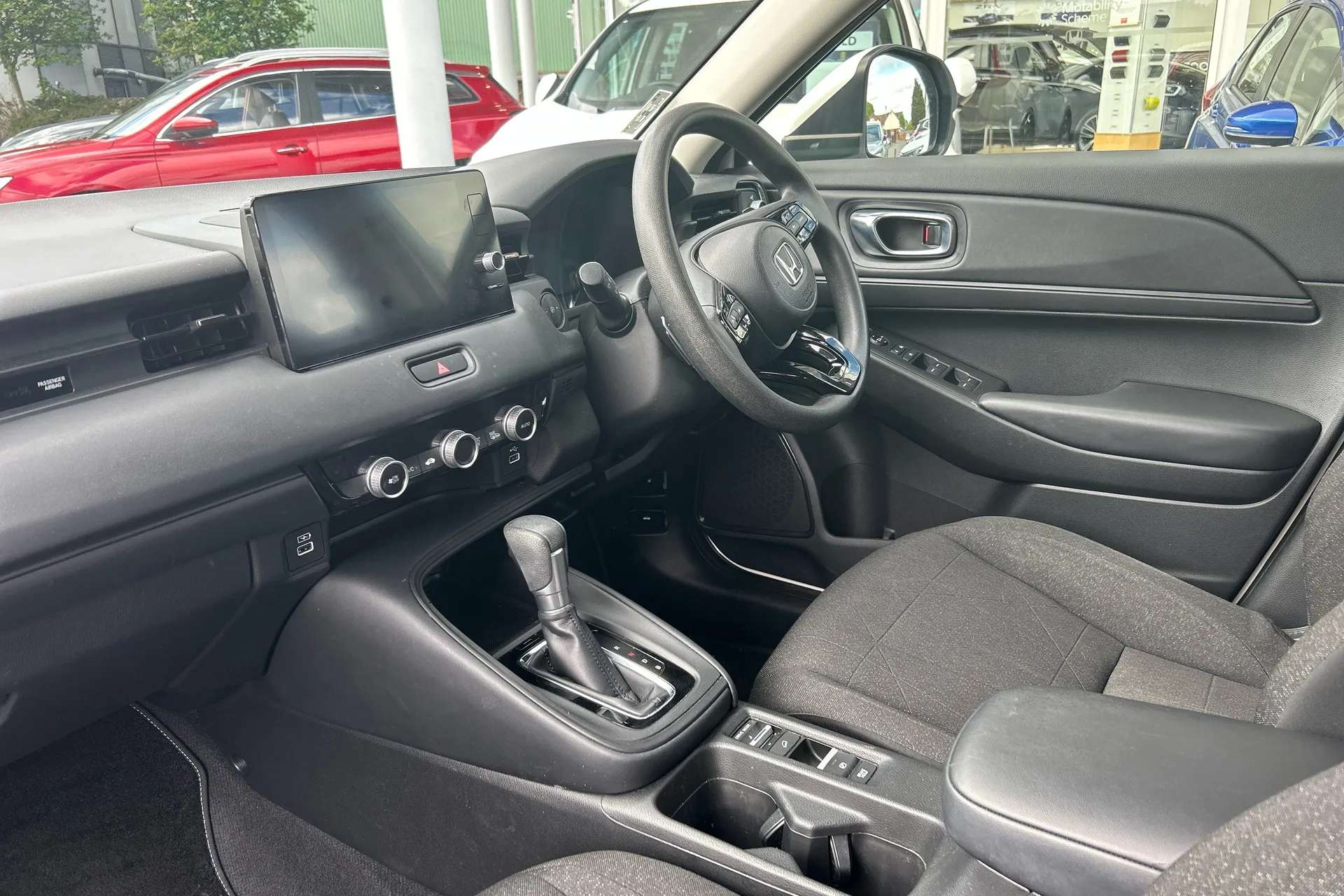 A 2023 HONDA HR-V 1.5 eHEV Elegance 5dr CVT A 2023 HONDA HR-V 1.5 eHEV Elegance 5dr CVT