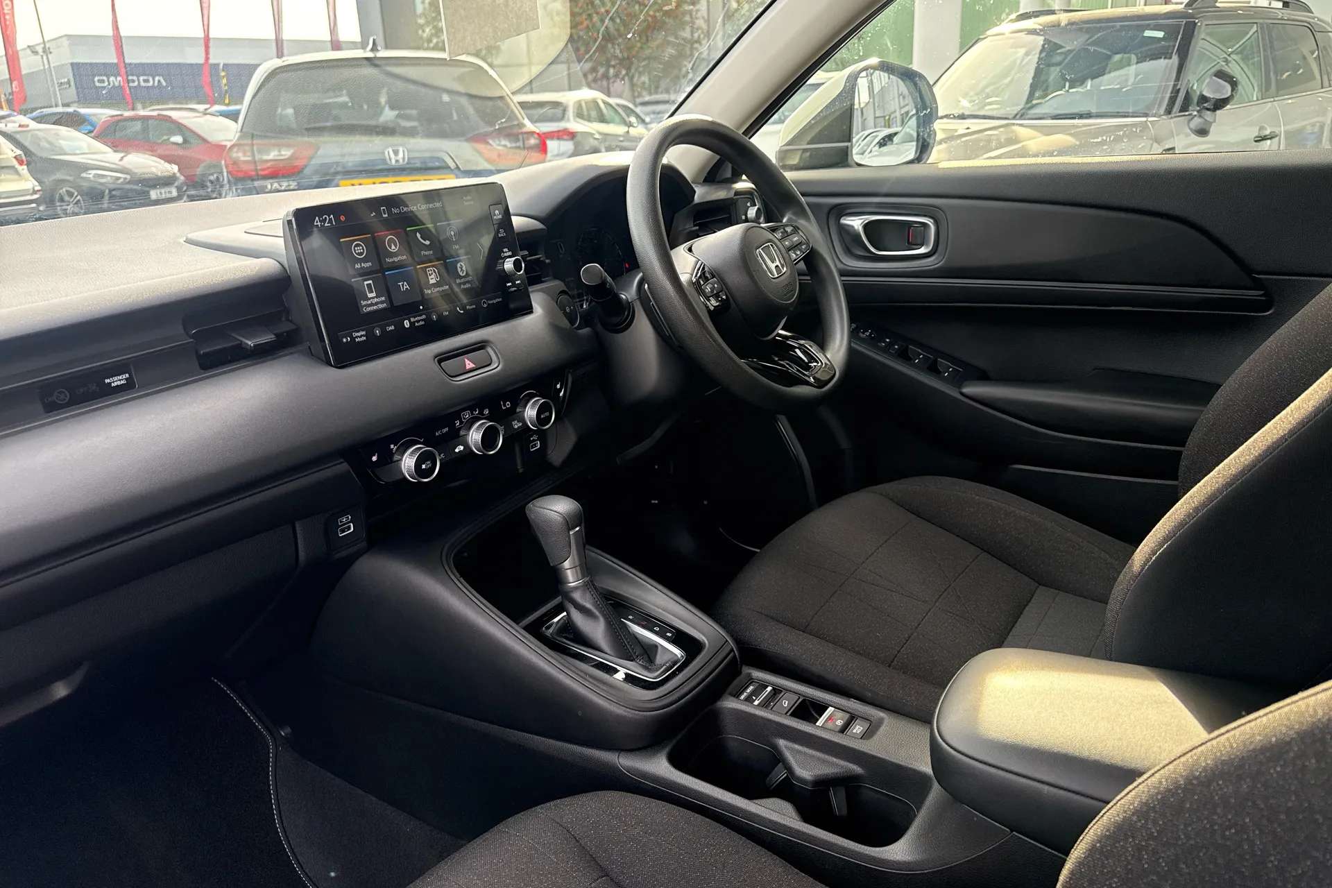 A 2023 HONDA HR-V 1.5 eHEV Elegance 5dr CVT A 2023 HONDA HR-V 1.5 eHEV Elegance 5dr CVT