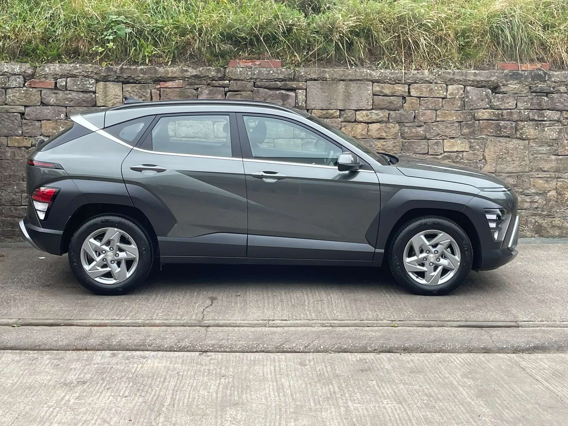A 2025 HYUNDAI KONA 1.6T 138 Advance 5dr DCT âNAVâCAMERAâSENSORSâCARPLAYâ A 2025 HYUNDAI KONA 1.6T 138 Advance 5dr DCT âNAVâCAMERAâSENSORSâCARPLAYâ