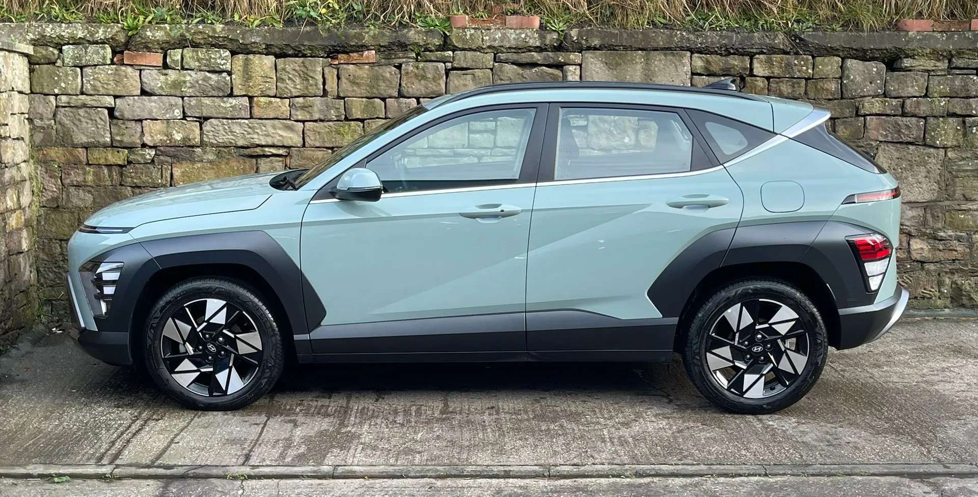 A 2025 HYUNDAI KONA 1.6 Hybrid 129 Advance 5dr DCT âNAVâCAMERAâSENSORSâCARPLAYâ A 2025 HYUNDAI KONA 1.6 Hybrid 129 Advance 5dr DCT âNAVâCAMERAâSENSORSâCARPLAYâ