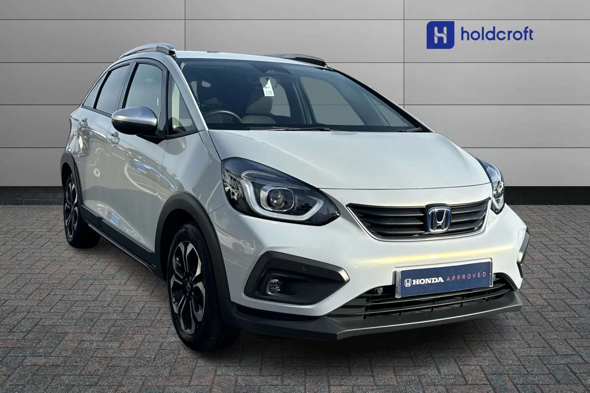 A 2023 HONDA JAZZ 1.5 i-MMD Hybrid Crosstar EX 5dr eCVT A 2023 HONDA JAZZ 1.5 i-MMD Hybrid Crosstar EX 5dr eCVT