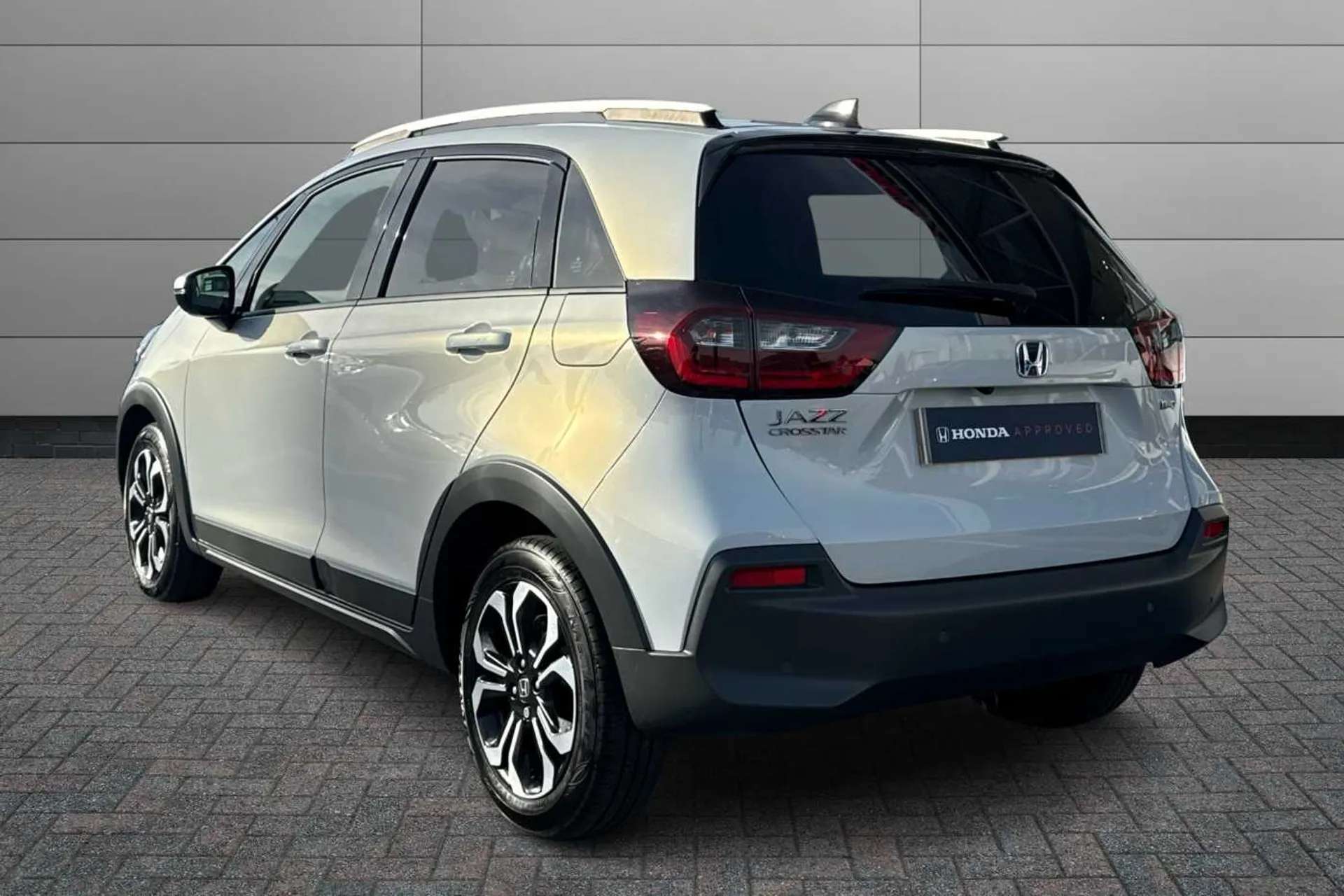 A 2023 HONDA JAZZ 1.5 i-MMD Hybrid Crosstar EX 5dr eCVT A 2023 HONDA JAZZ 1.5 i-MMD Hybrid Crosstar EX 5dr eCVT