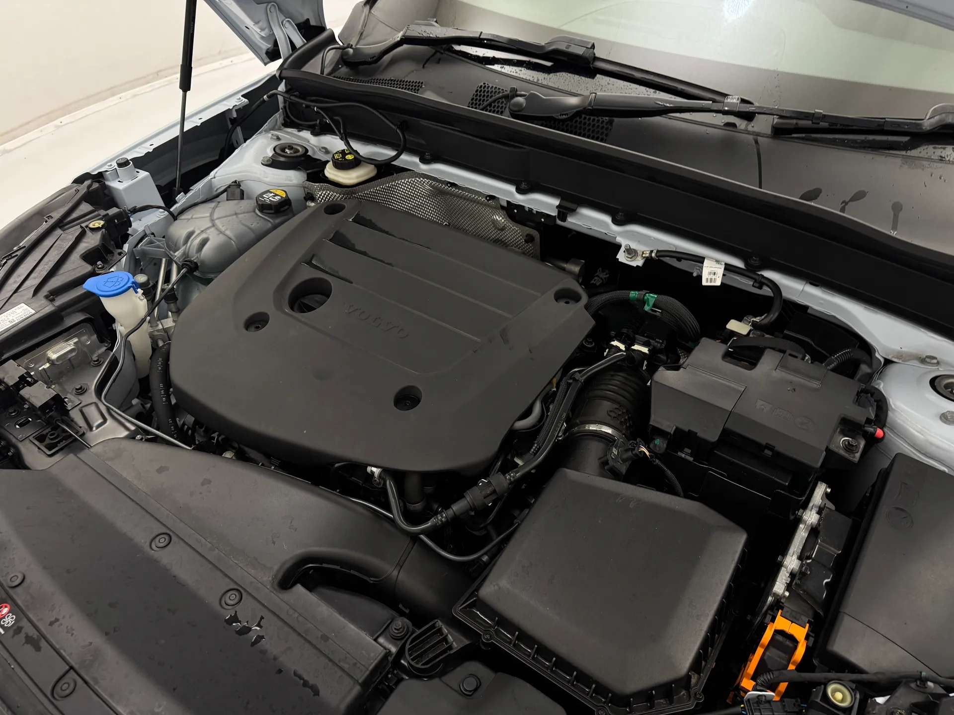 2023 VOLVO XC40 2023 VOLVO XC40