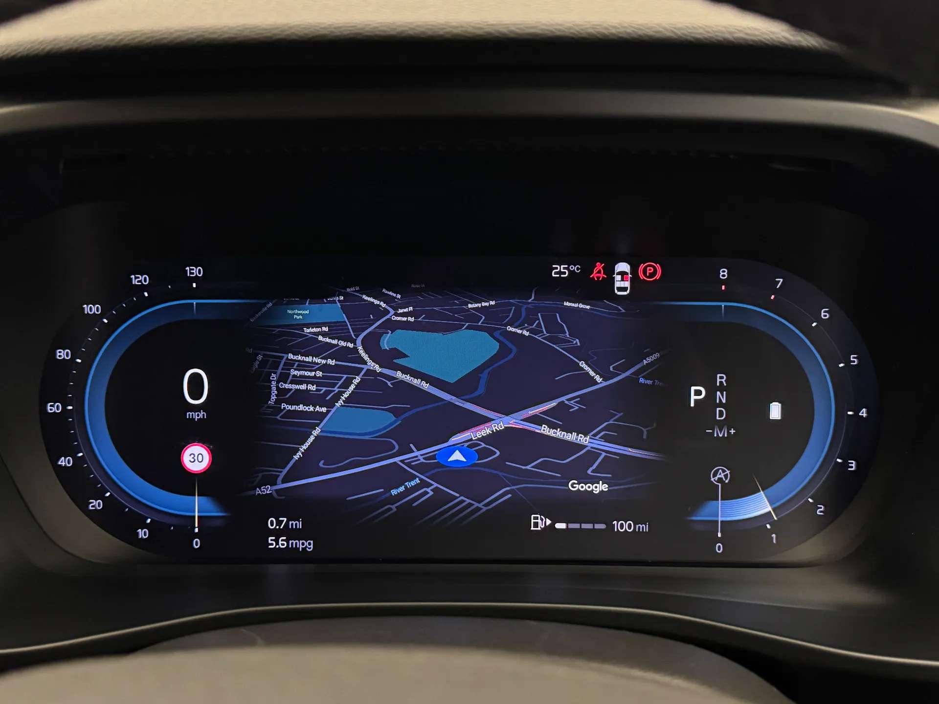 2023 VOLVO XC40 2023 VOLVO XC40