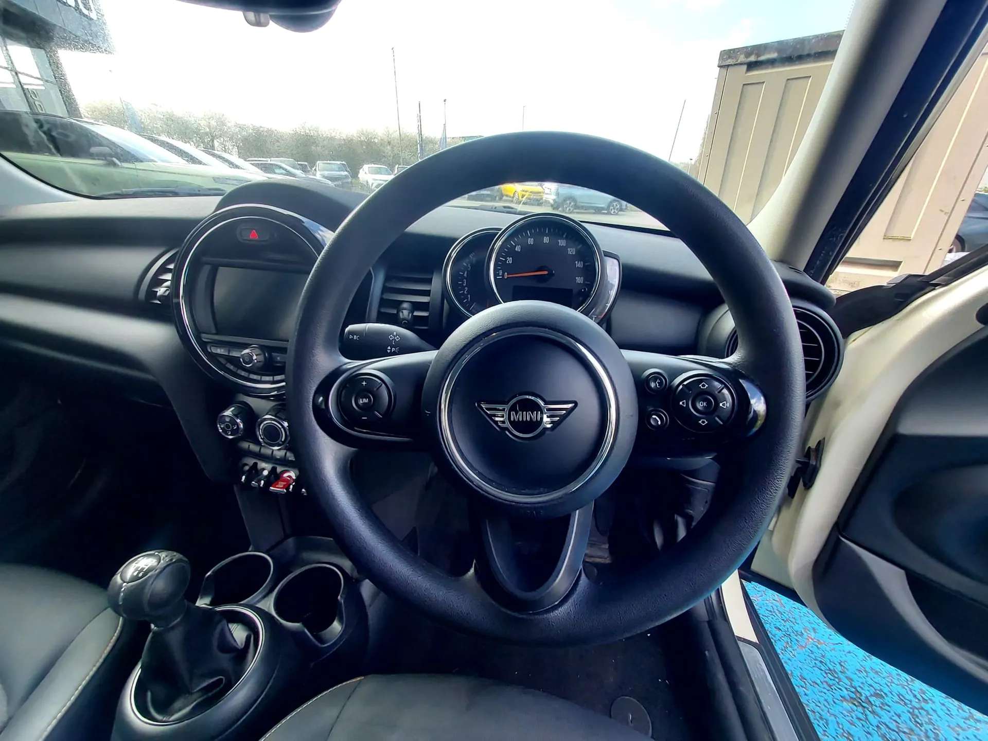A 2019 MINI HATCH 1.5 One Classic II 5dr A 2019 MINI HATCH 1.5 One Classic II 5dr