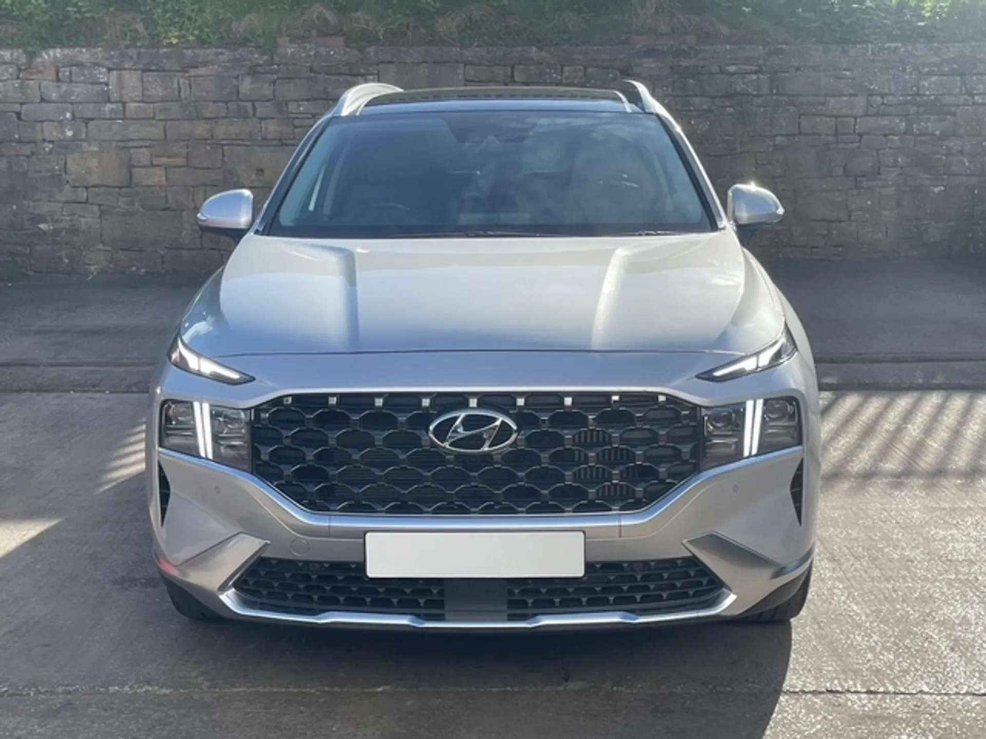 A 2023 HYUNDAI SANTA FE 1.6 TGDi Hybrid Ultimate 5dr 4WD Auto âPAN ROOFâ4WDâLEATHERâ A 2023 HYUNDAI SANTA FE 1.6 TGDi Hybrid Ultimate 5dr 4WD Auto âPAN ROOFâ4WDâLEATHERâ