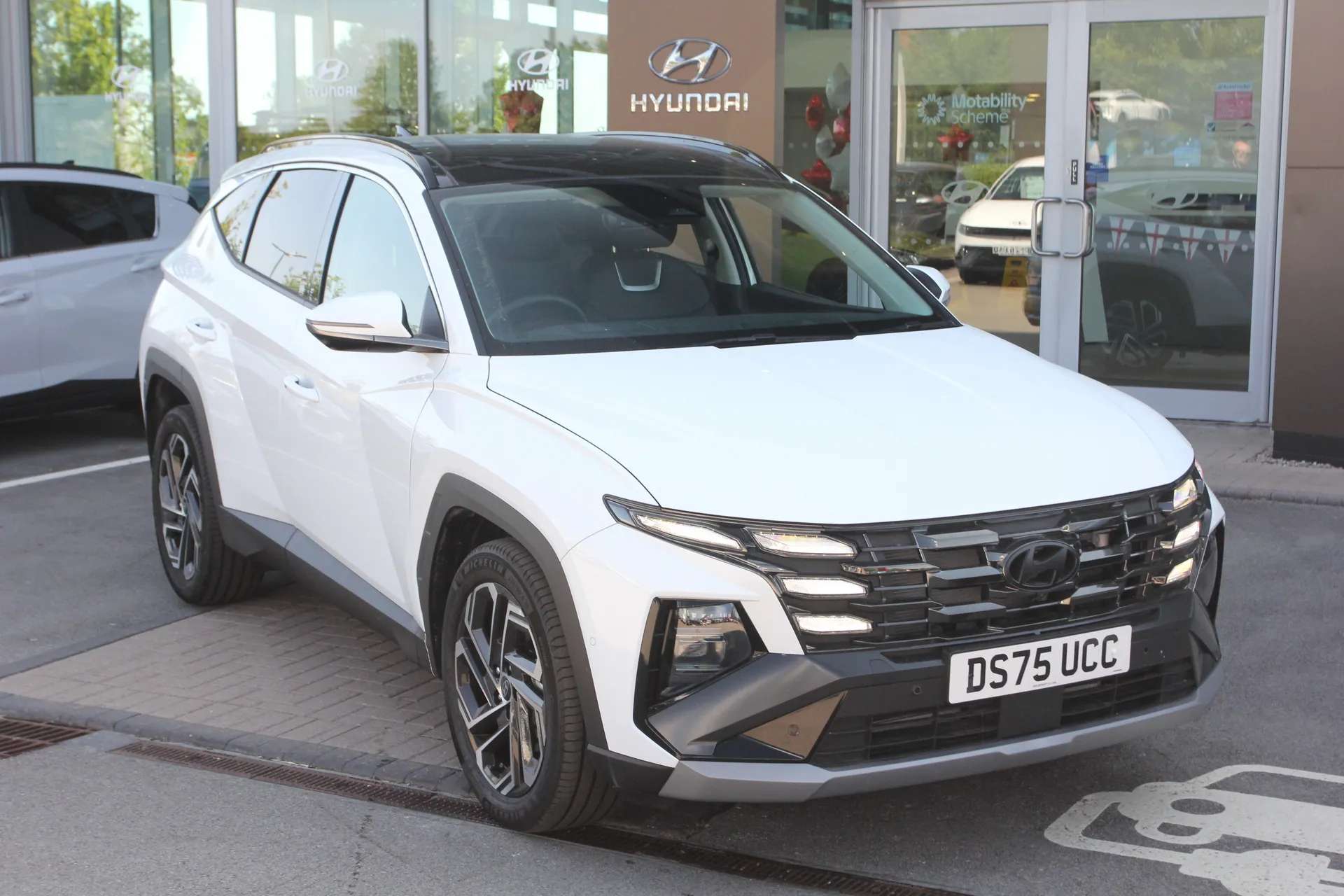 A 2025 HYUNDAI TUCSON 1.6T 239 Hybrid Ultimate 5dr Auto A 2025 HYUNDAI TUCSON 1.6T 239 Hybrid Ultimate 5dr Auto