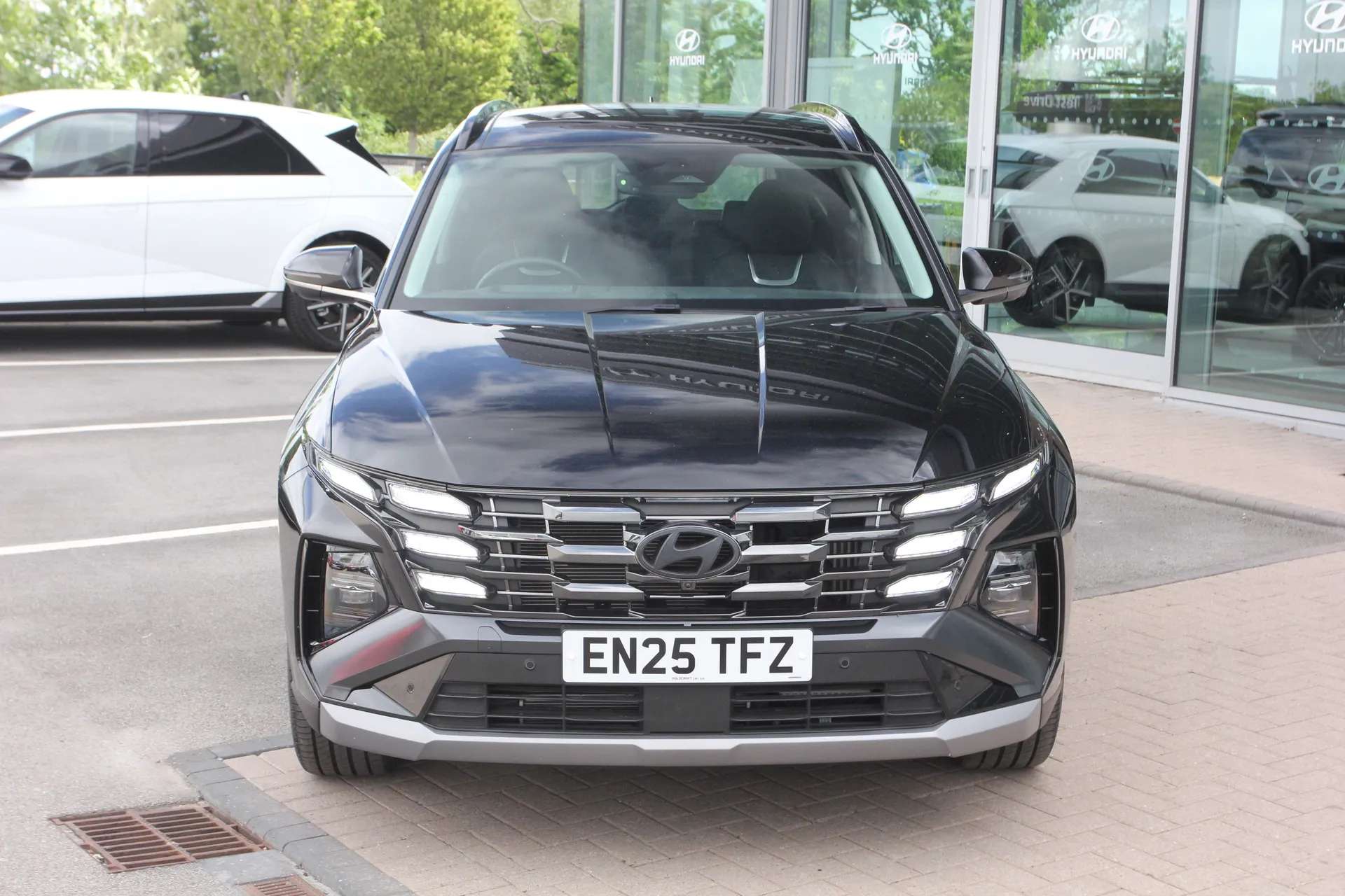 A 2025 HYUNDAI TUCSON 1.6T Plug-in Hybrid Ultimate 5dr Auto A 2025 HYUNDAI TUCSON 1.6T Plug-in Hybrid Ultimate 5dr Auto