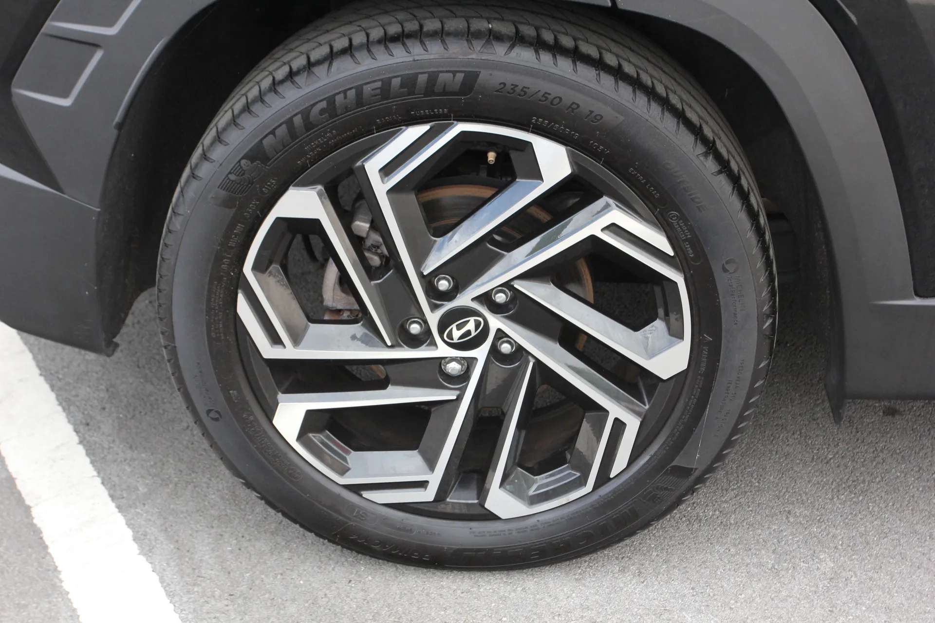 A 2025 HYUNDAI TUCSON 1.6T Plug-in Hybrid Ultimate 5dr Auto A 2025 HYUNDAI TUCSON 1.6T Plug-in Hybrid Ultimate 5dr Auto