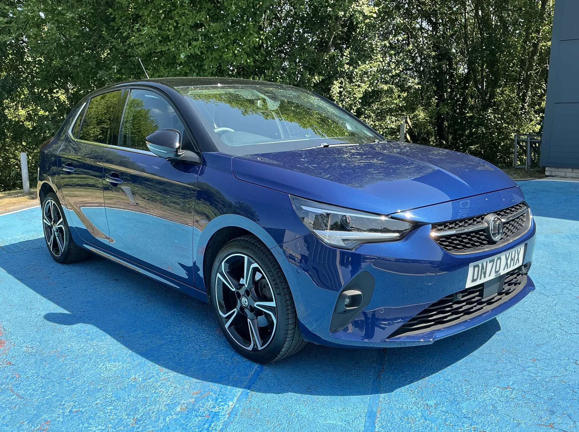 A 2020 VAUXHALL CORSA 1.2 Turbo Elite Nav Premium 5dr A 2020 VAUXHALL CORSA 1.2 Turbo Elite Nav Premium 5dr